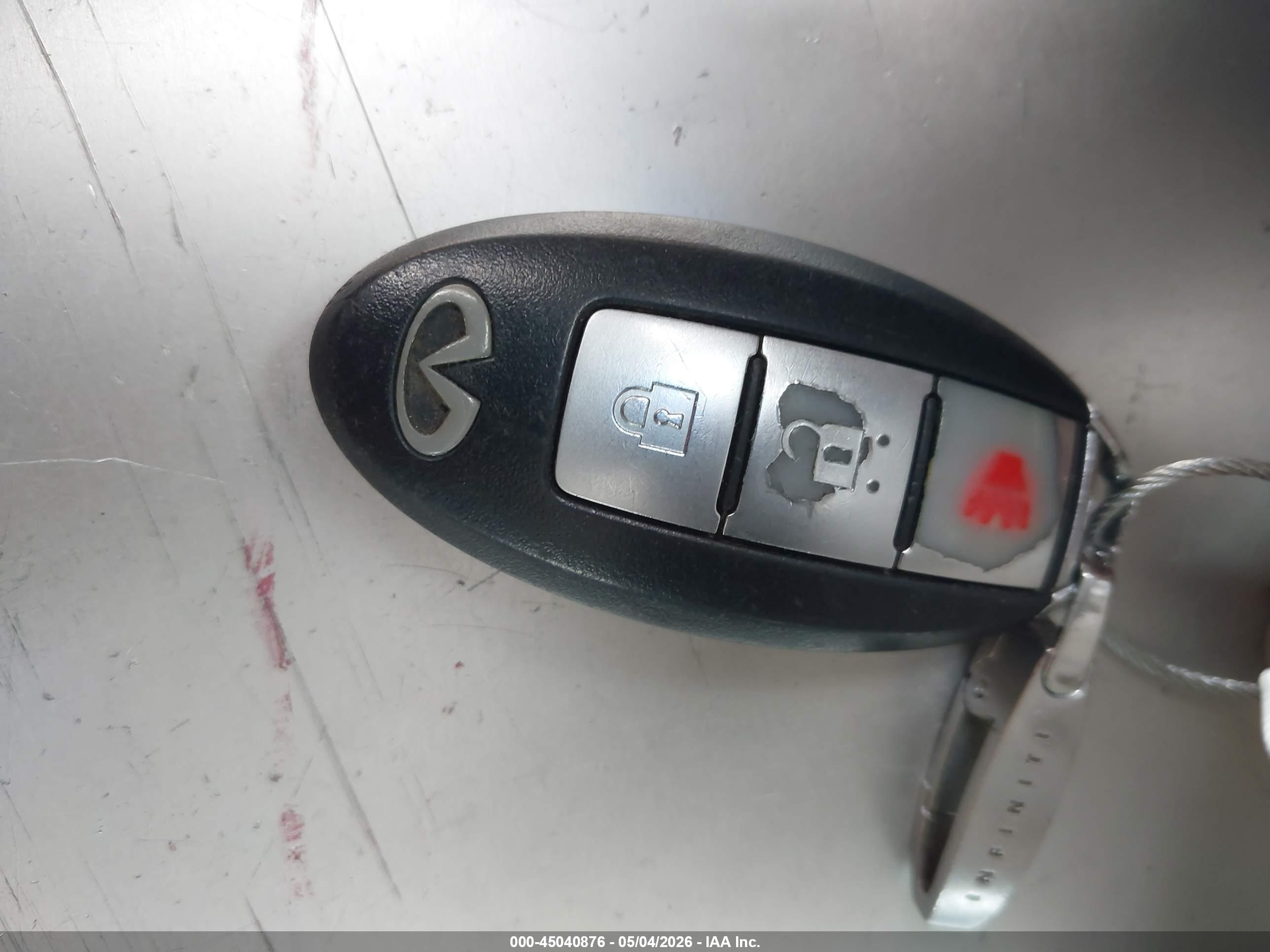 INFINITI FX35 image 11
