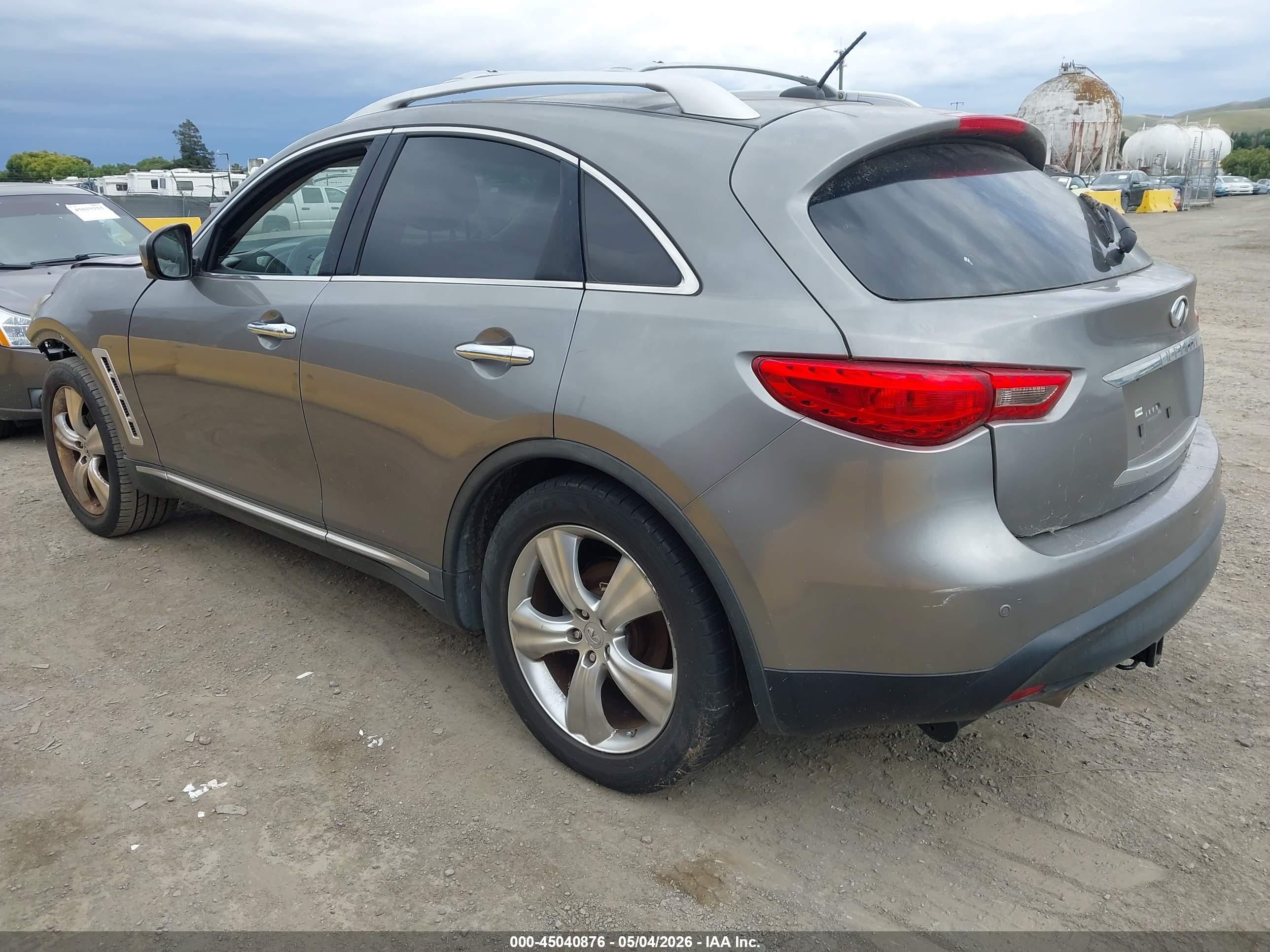 INFINITI FX35 image 3
