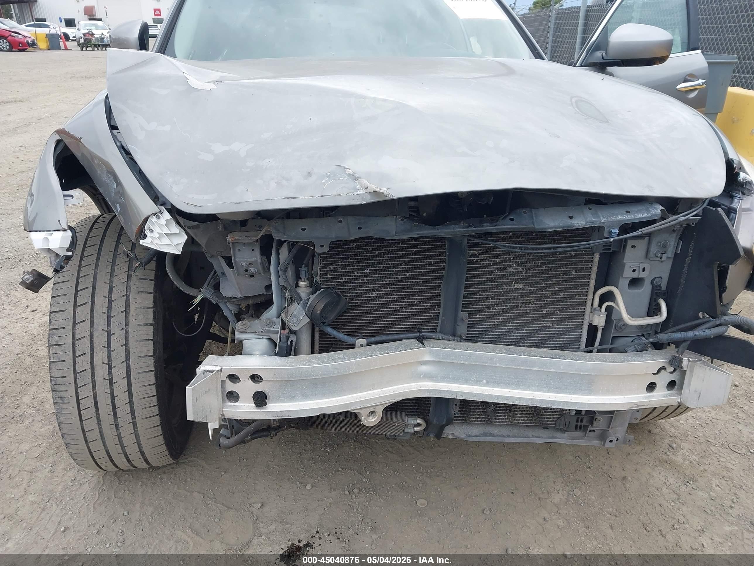 INFINITI FX35 image 6