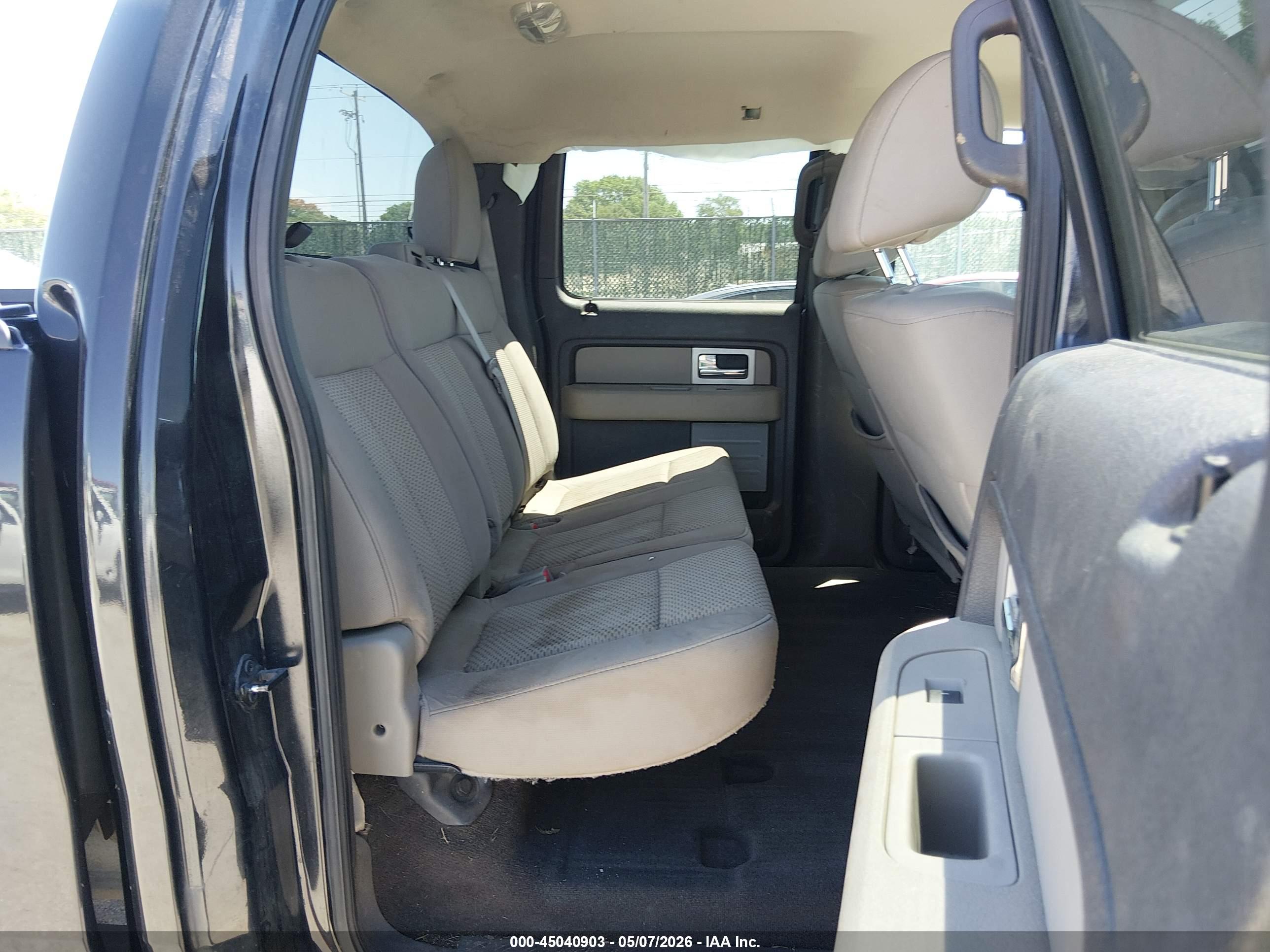 FORD F-150 image 8