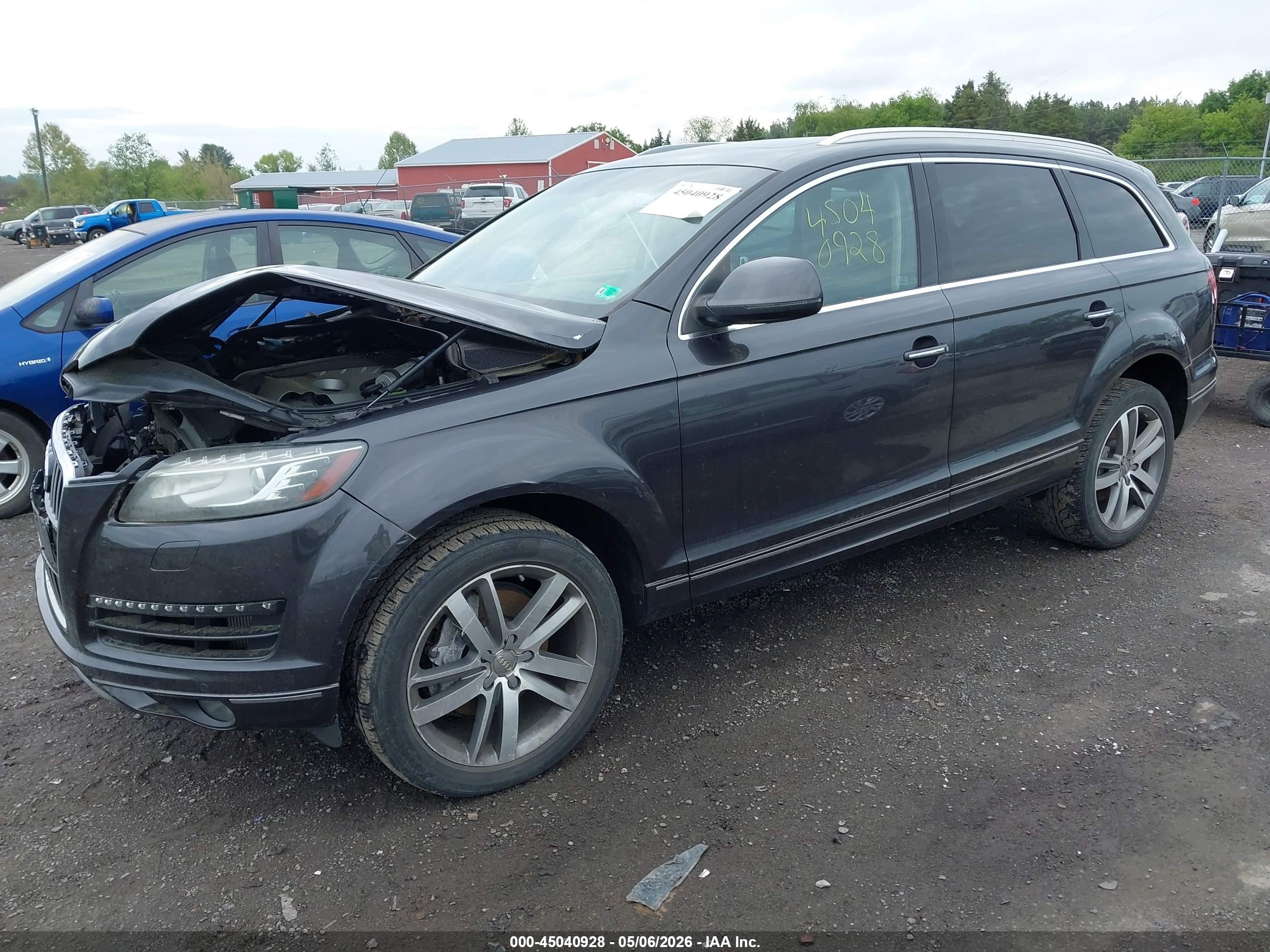 AUDI Q7 image 2