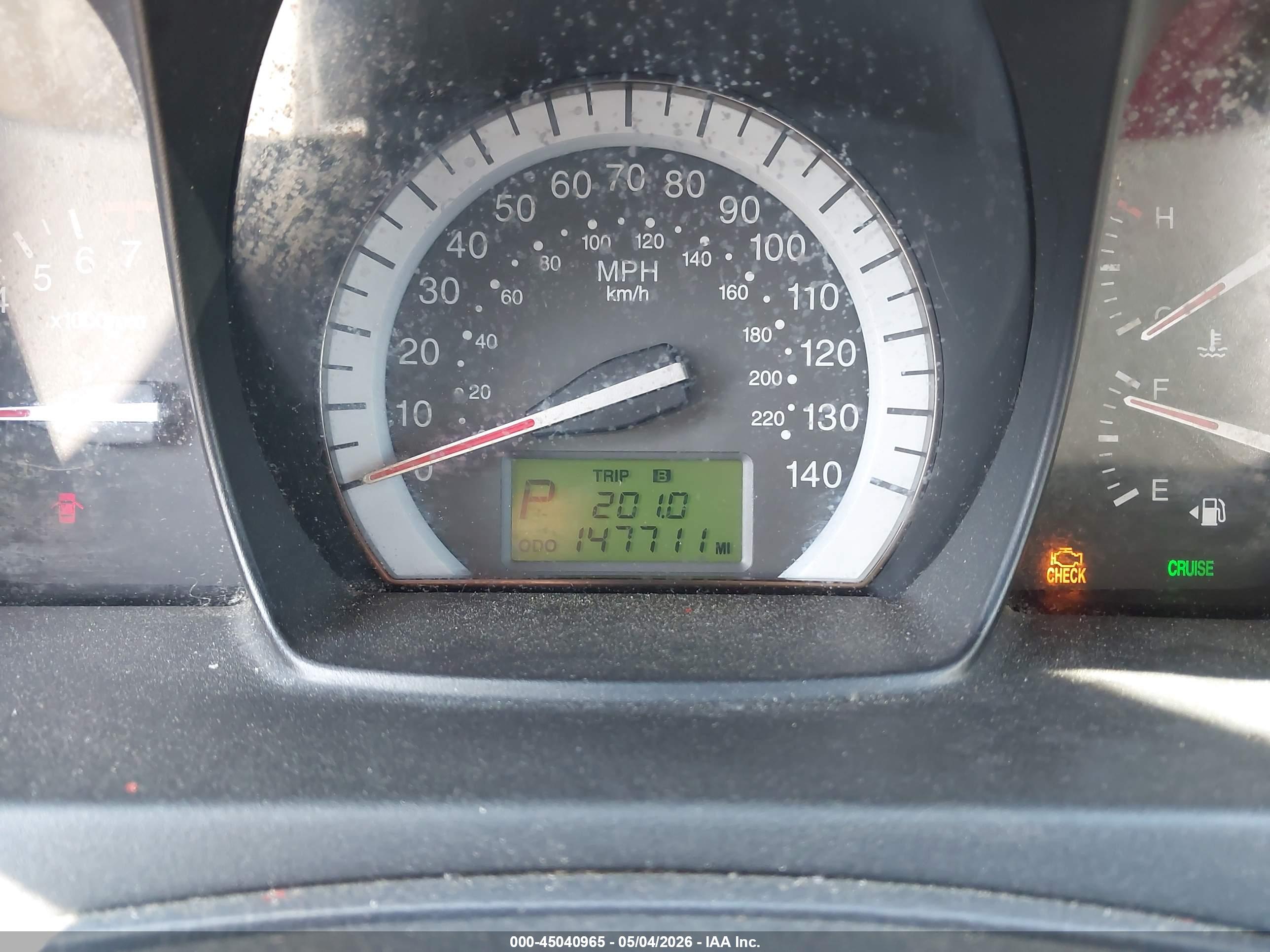 KIA SPECTRA image 7