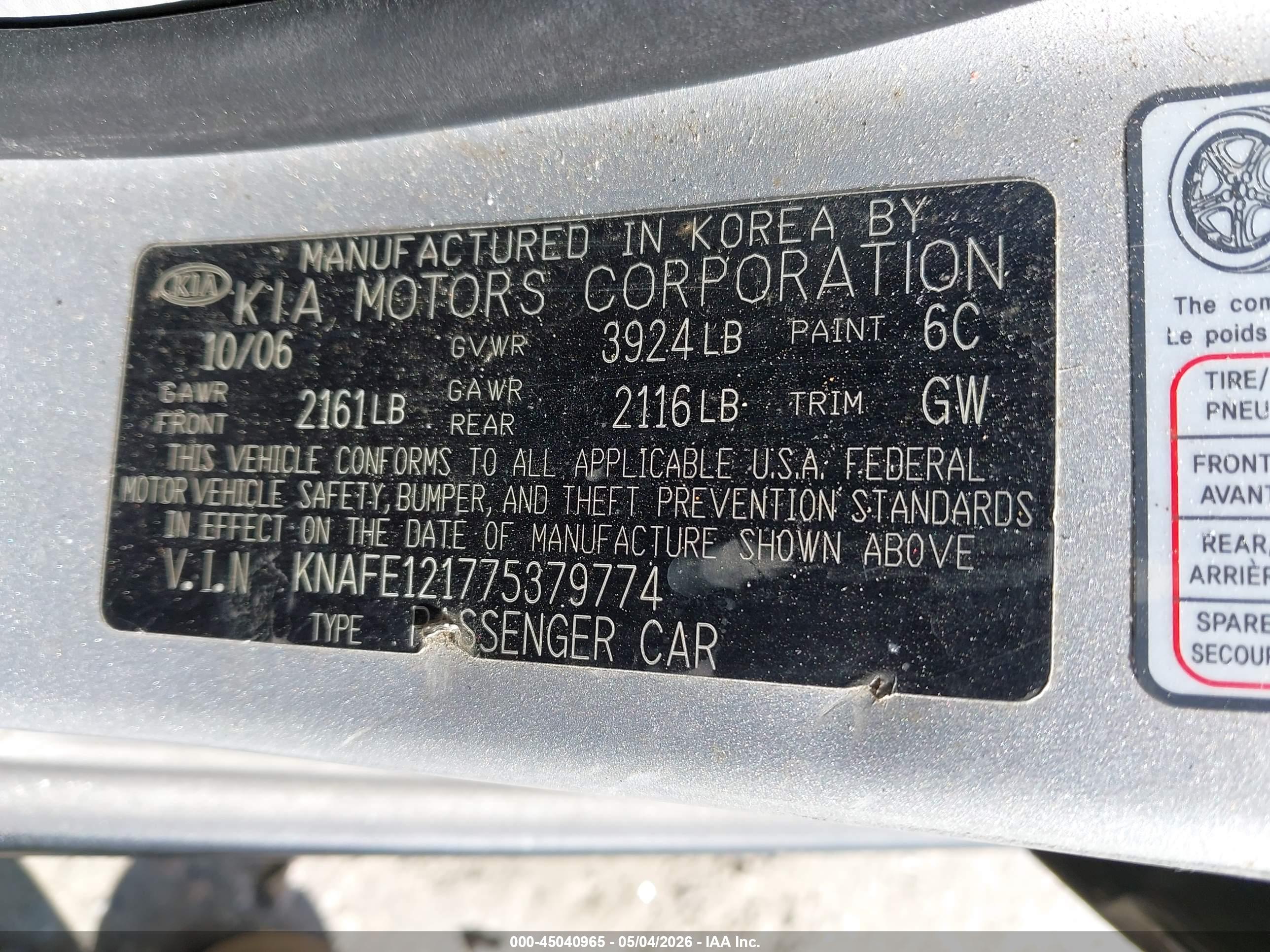KIA SPECTRA image 9