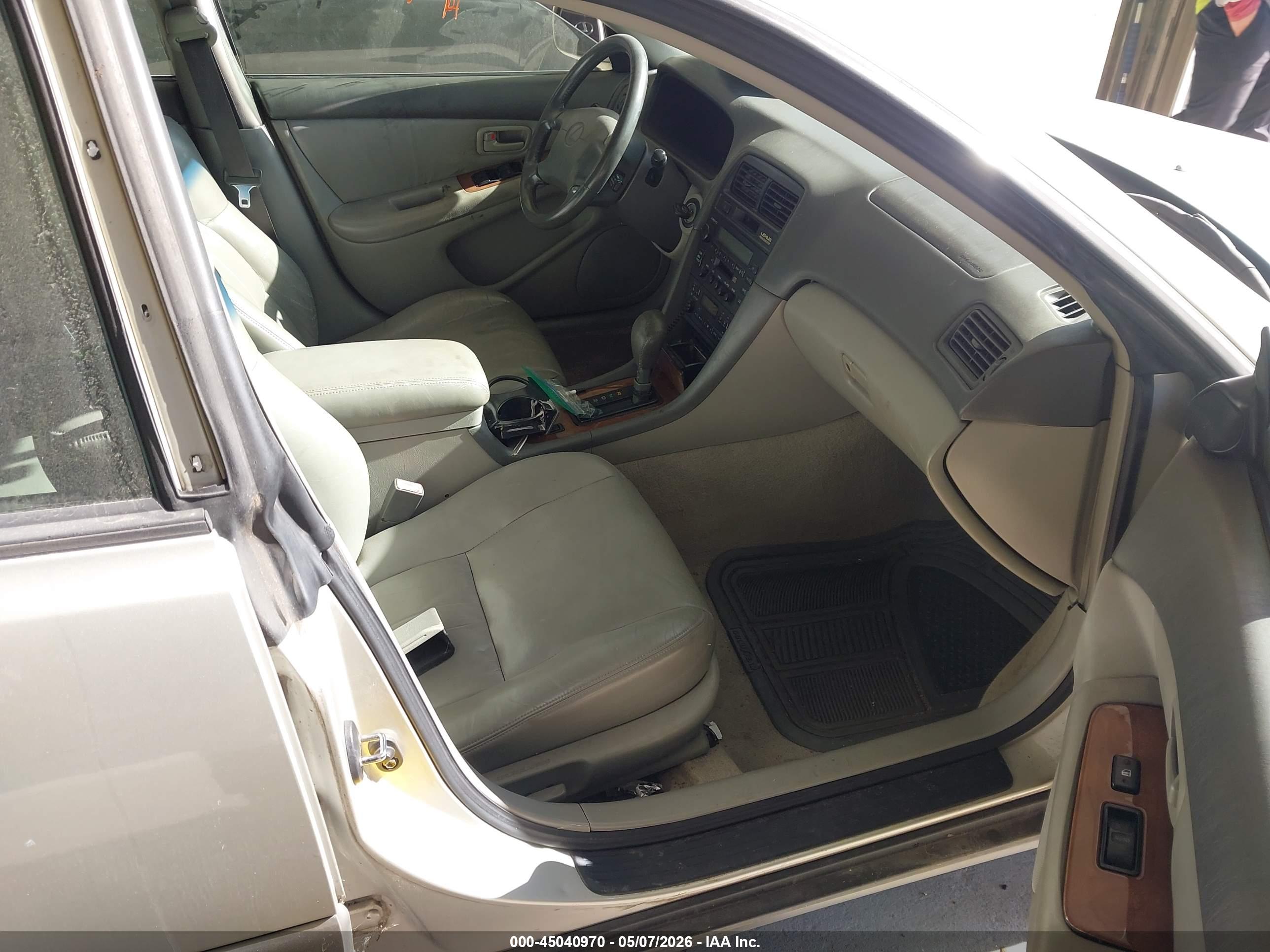LEXUS ES image 5