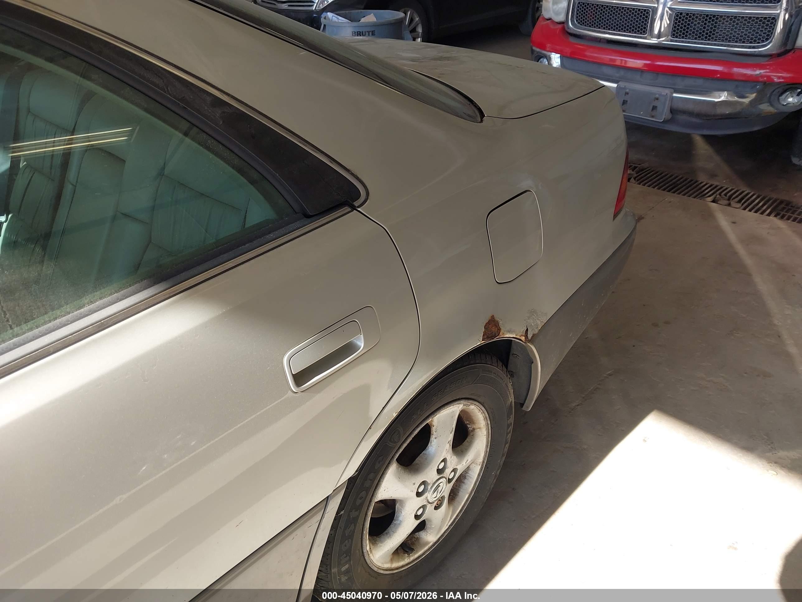 LEXUS ES image 6