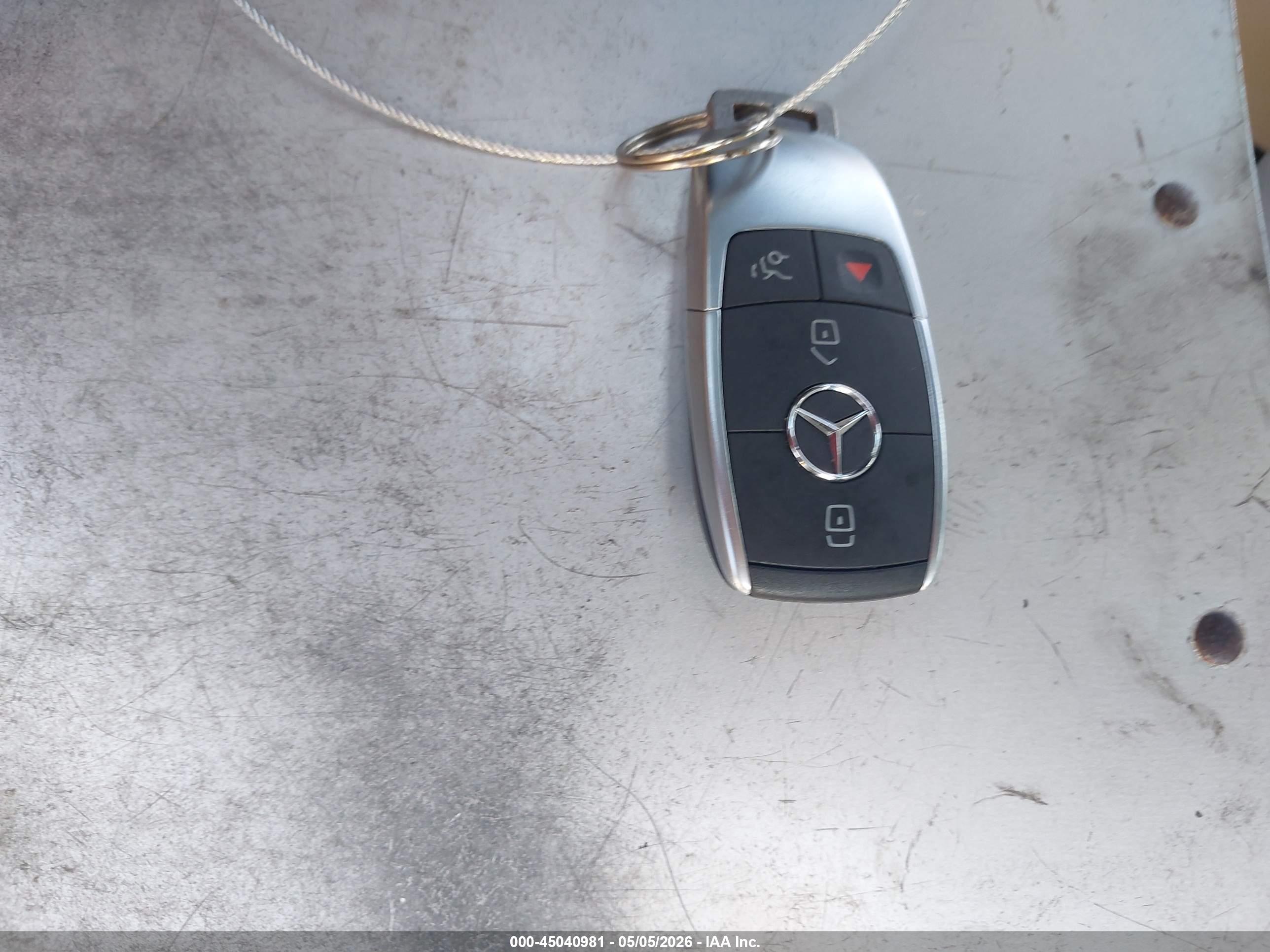MERCEDES-BENZ CLA image 11