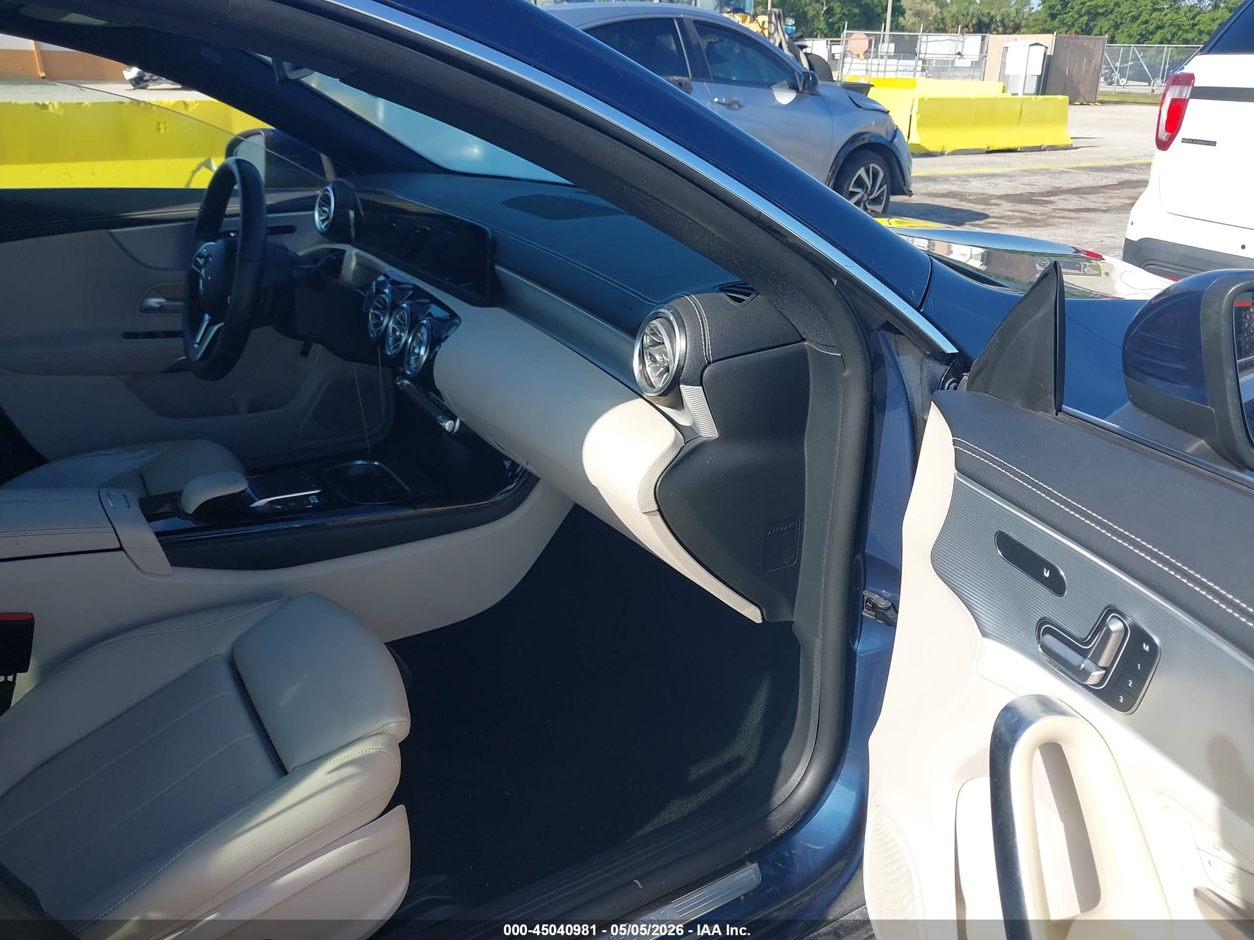 MERCEDES-BENZ CLA image 5