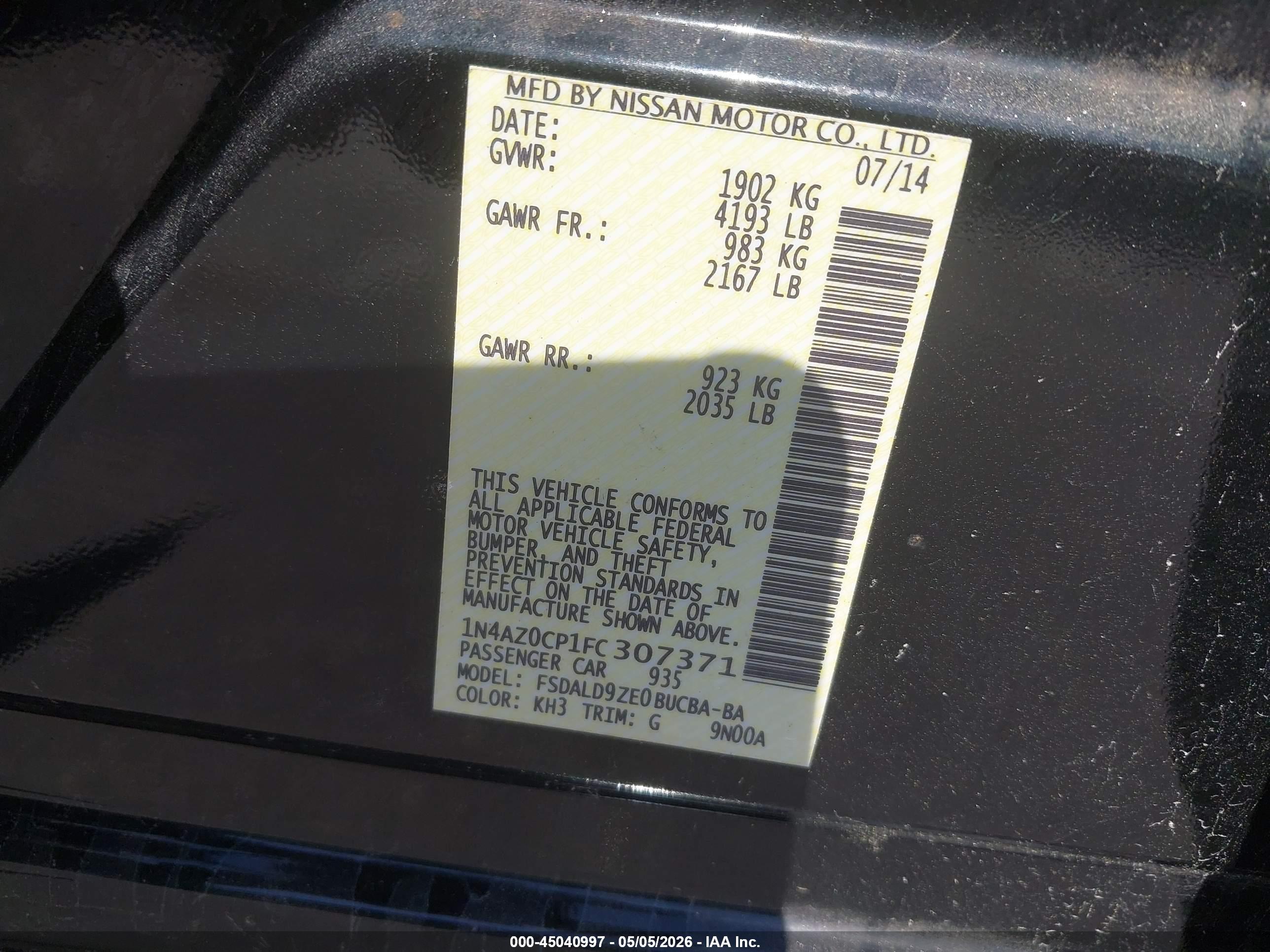 NISSAN LEAF image 9