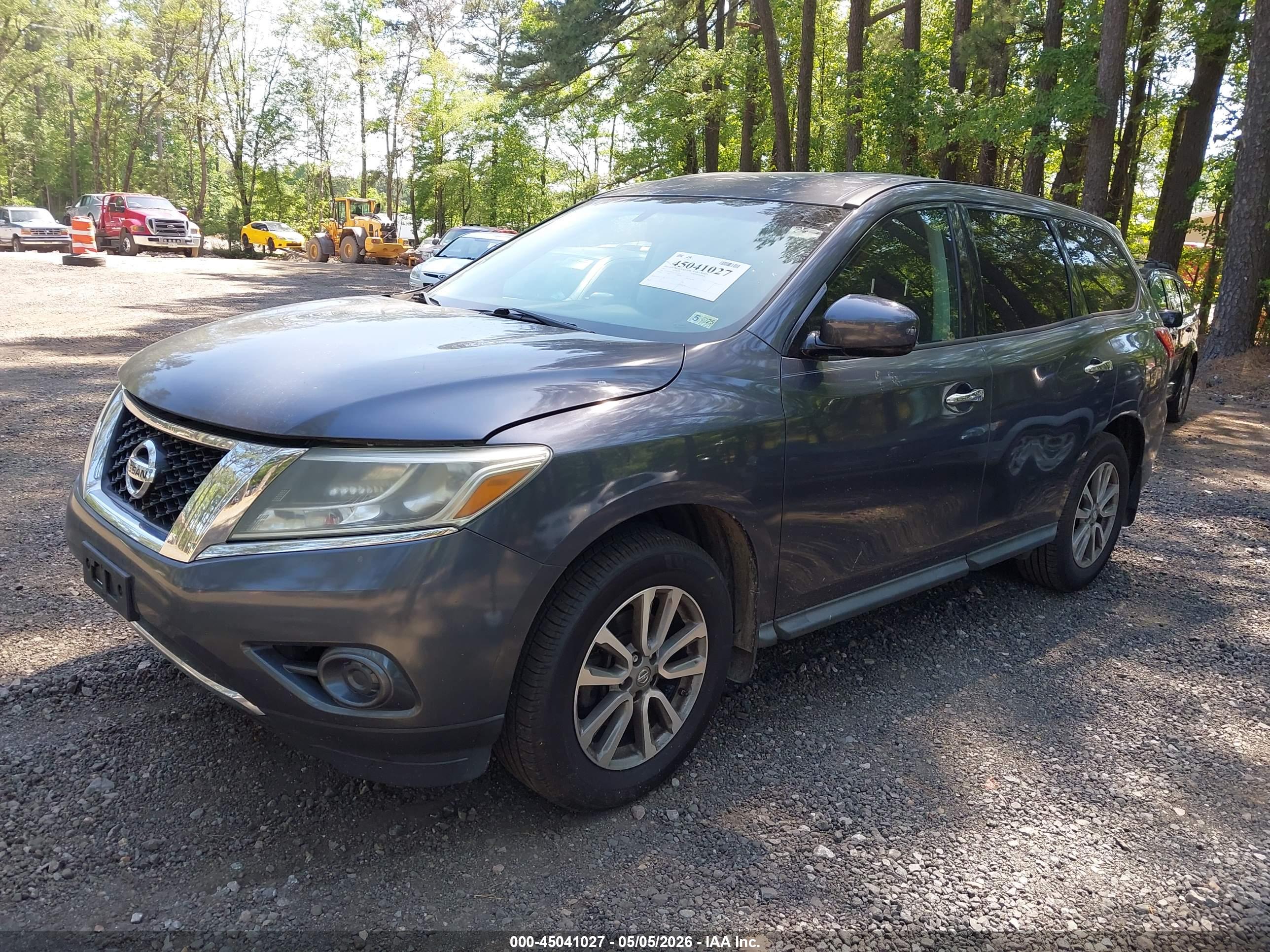 NISSAN PATHFINDER image 2