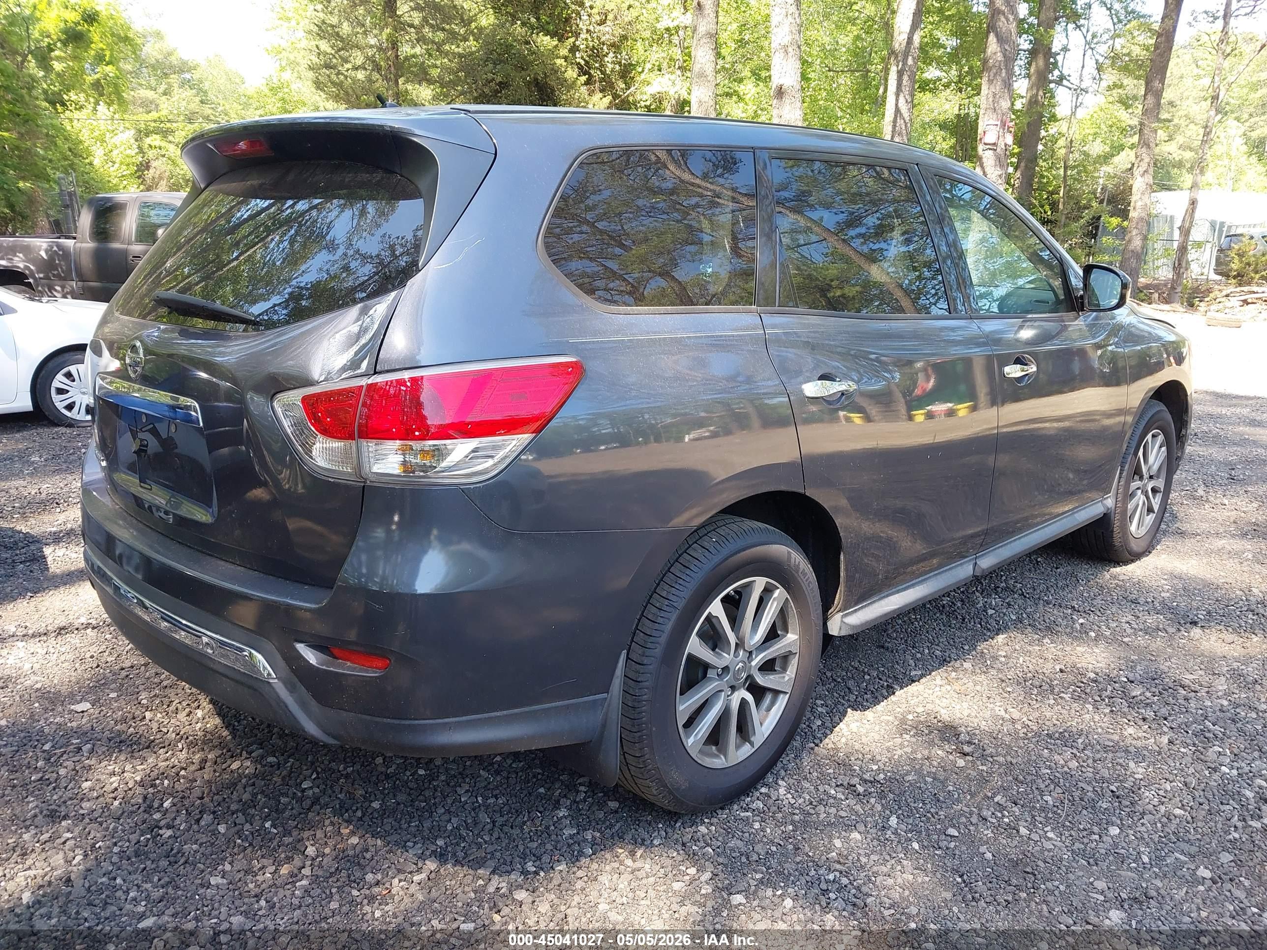 NISSAN PATHFINDER image 4