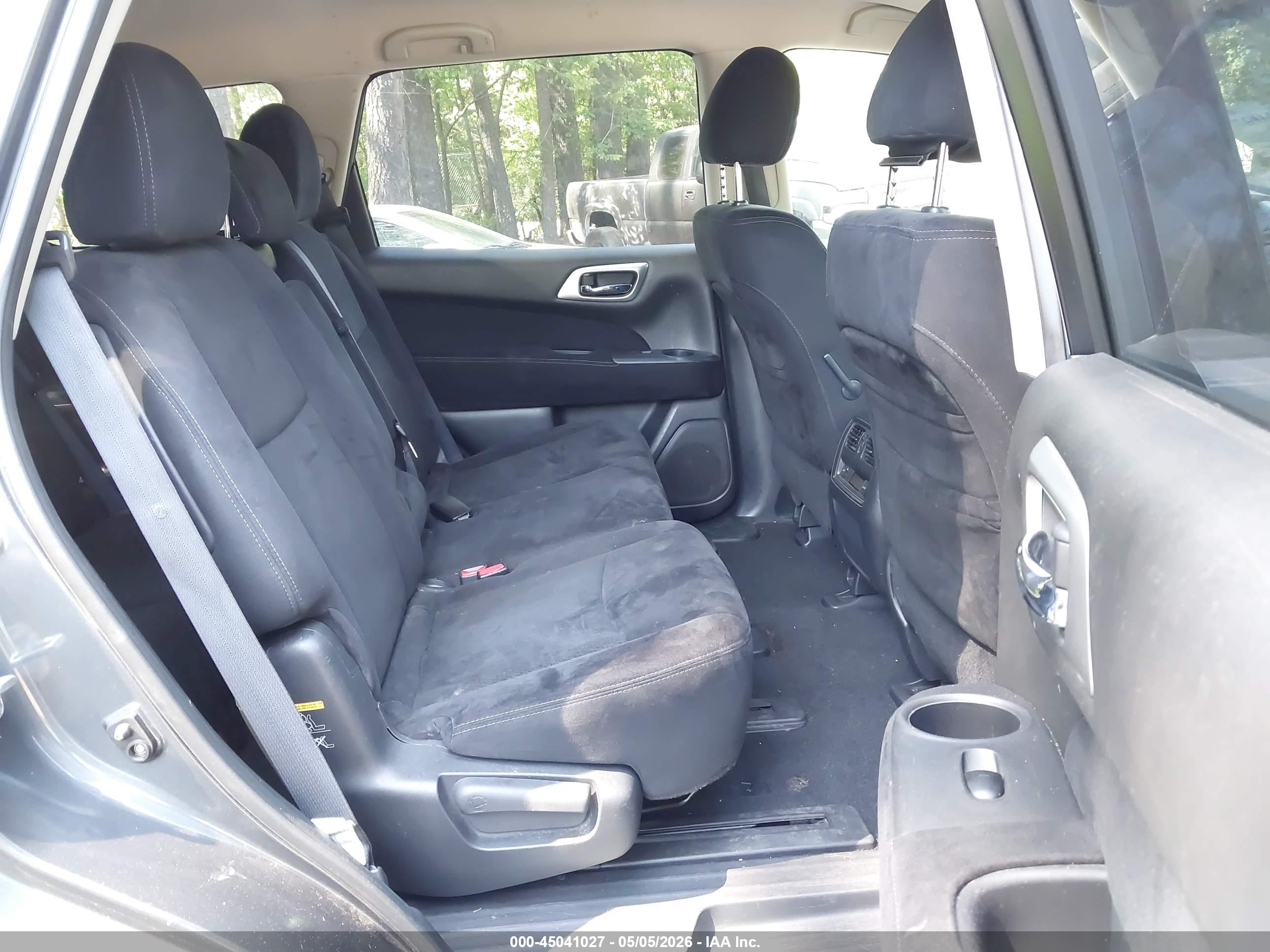 NISSAN PATHFINDER image 8
