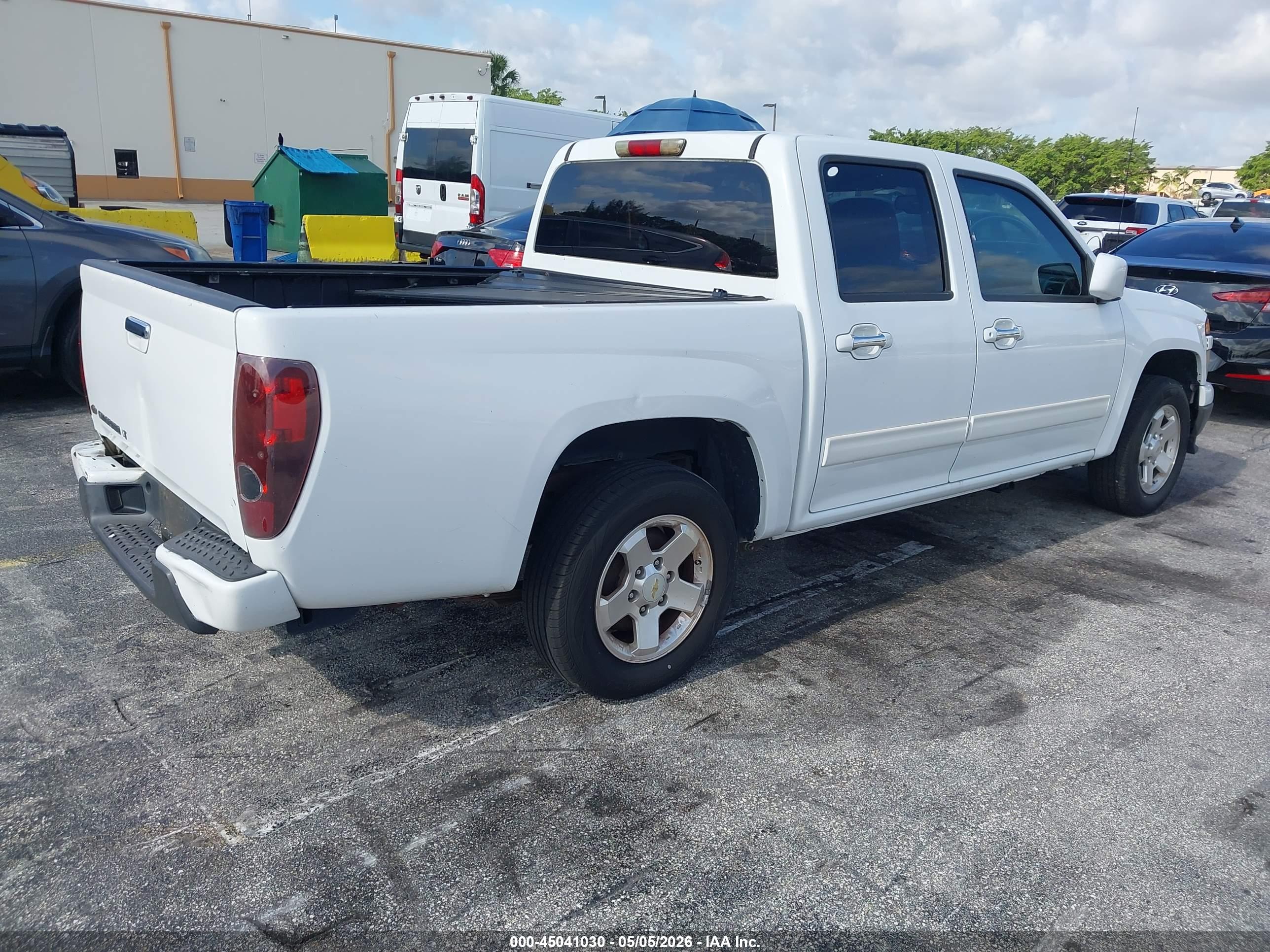 CHEVROLET COLORADO image 4