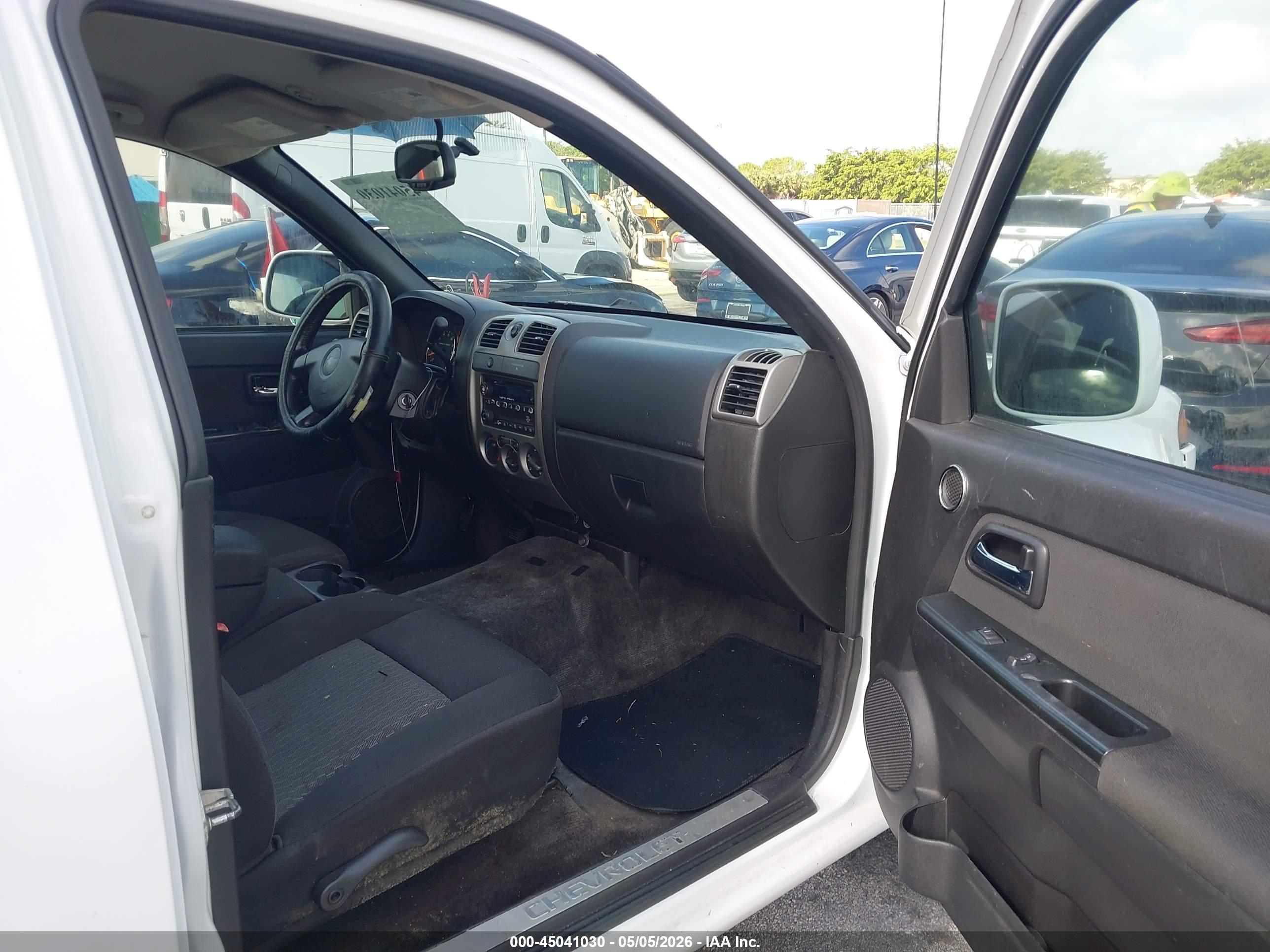 CHEVROLET COLORADO image 5