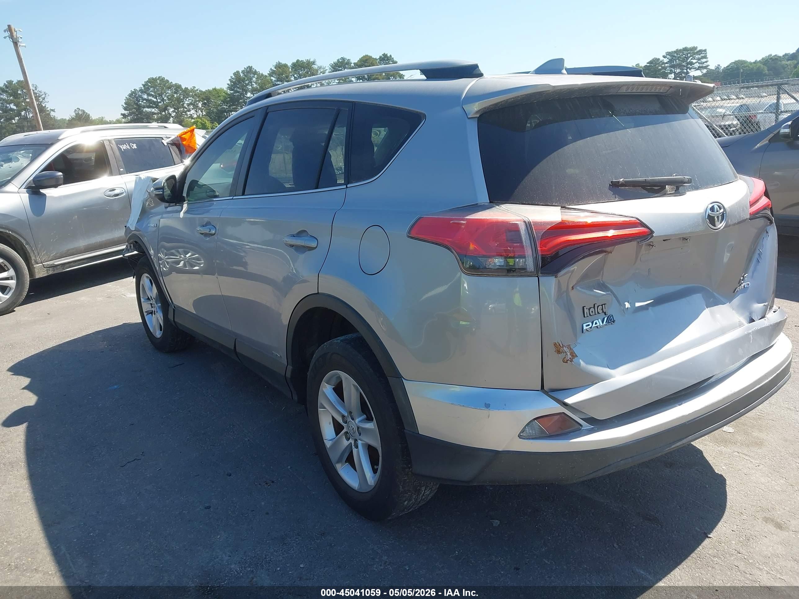 TOYOTA RAV4 image 3