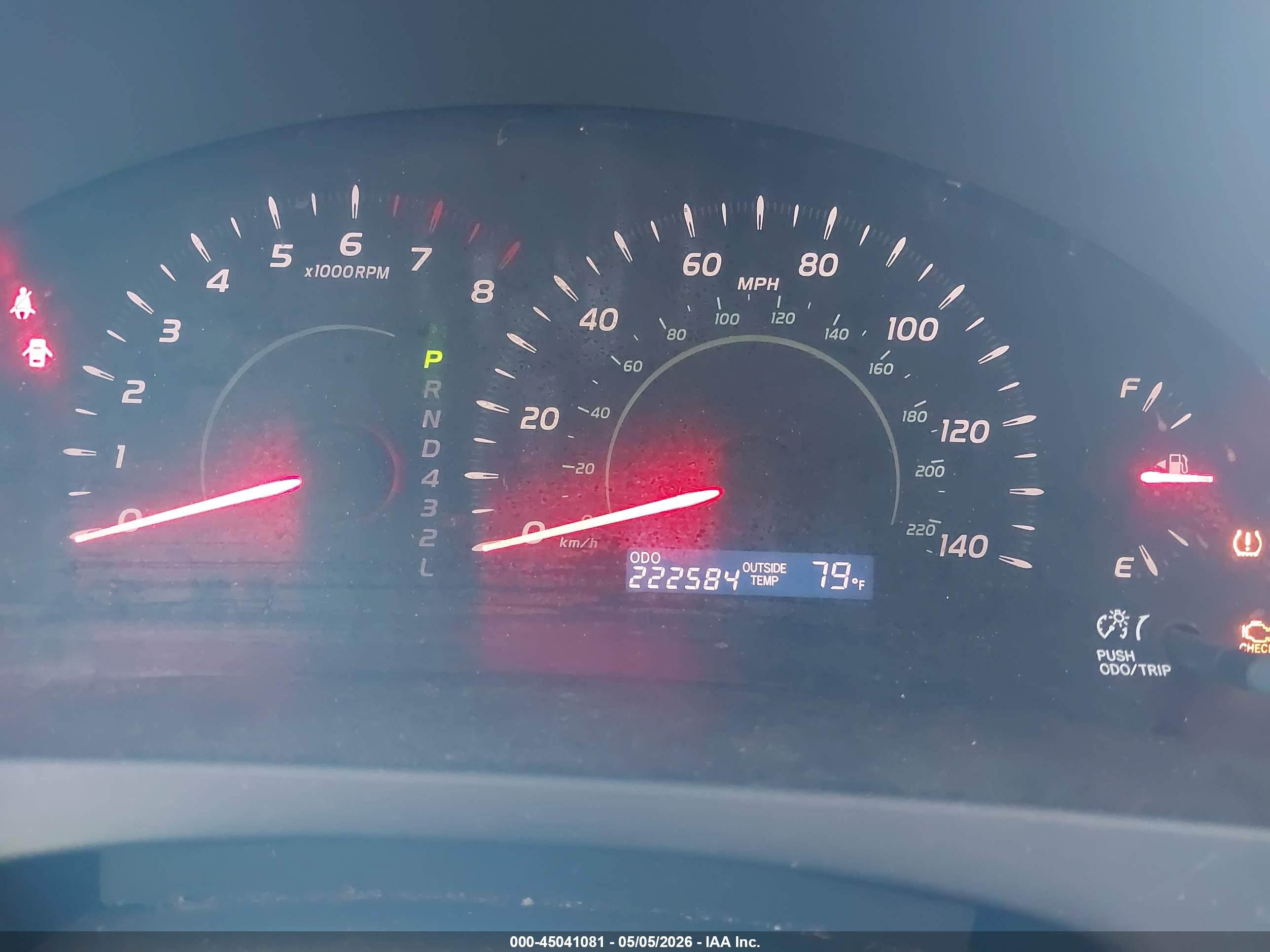 TOYOTA CAMRY image 7