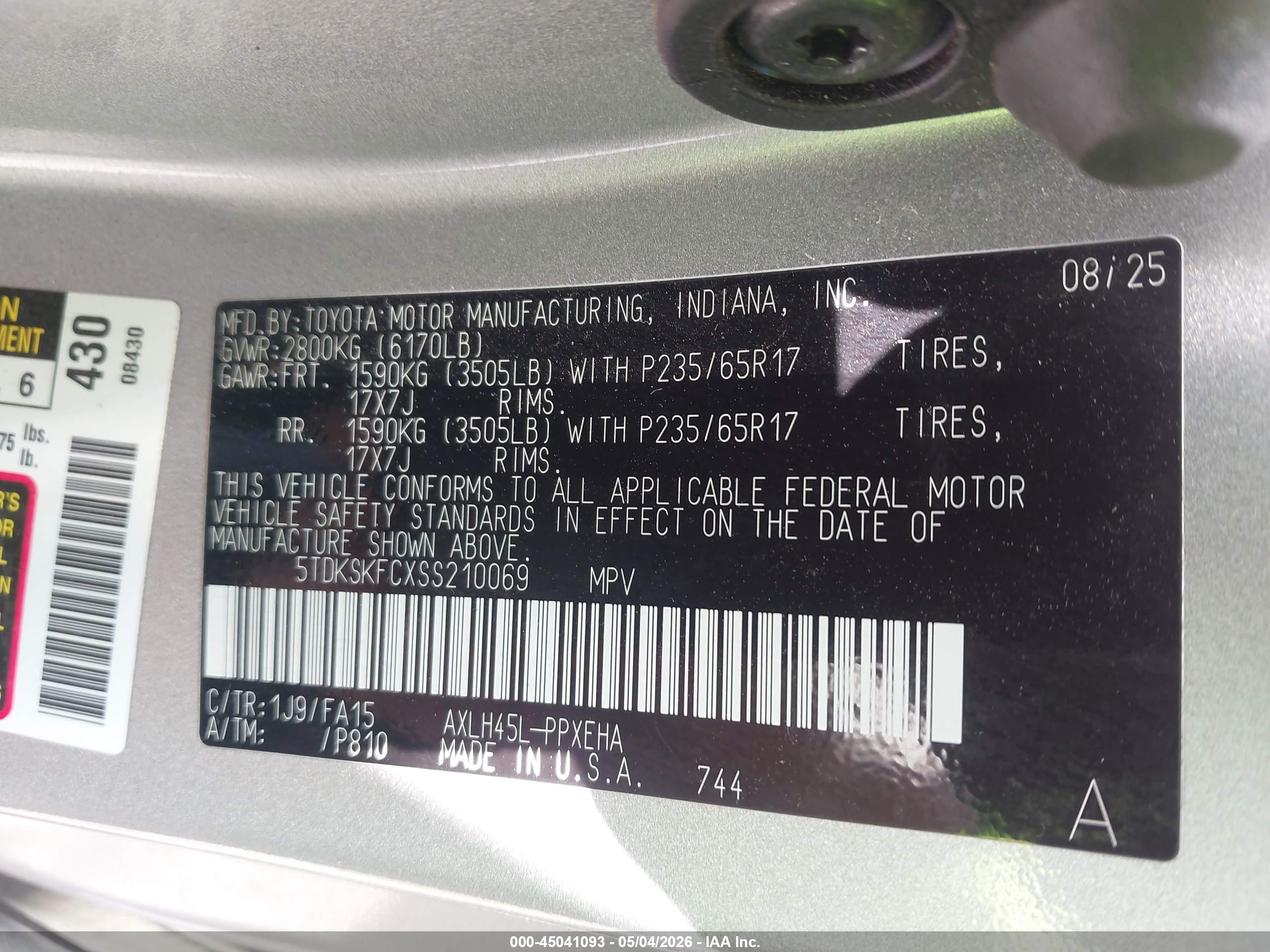 TOYOTA SIENNA image 9