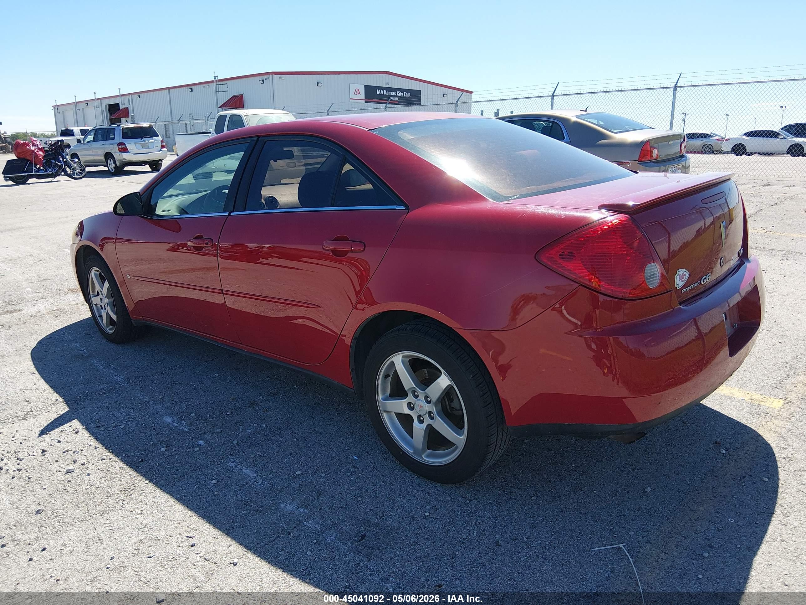 PONTIAC G6 image 3