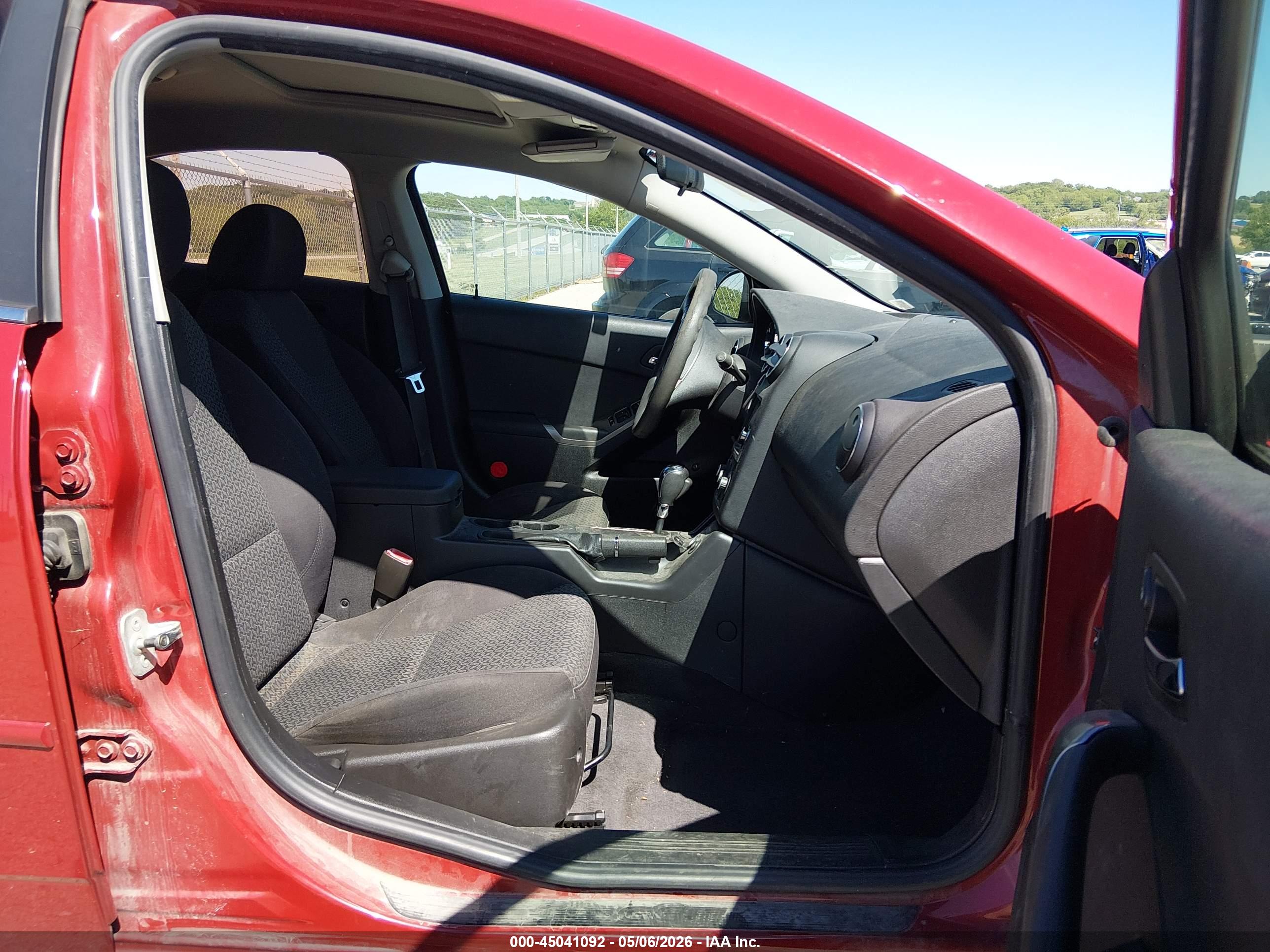 PONTIAC G6 image 5