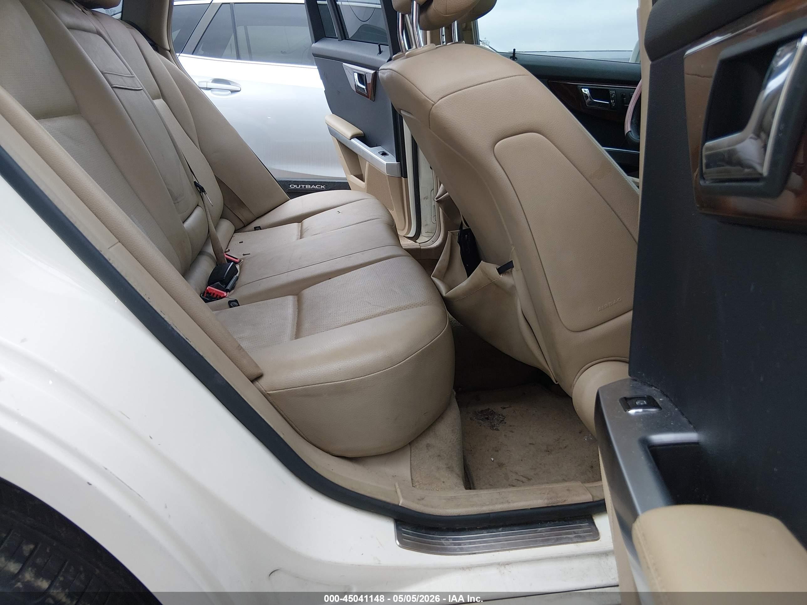 MERCEDES-BENZ GLK image 8
