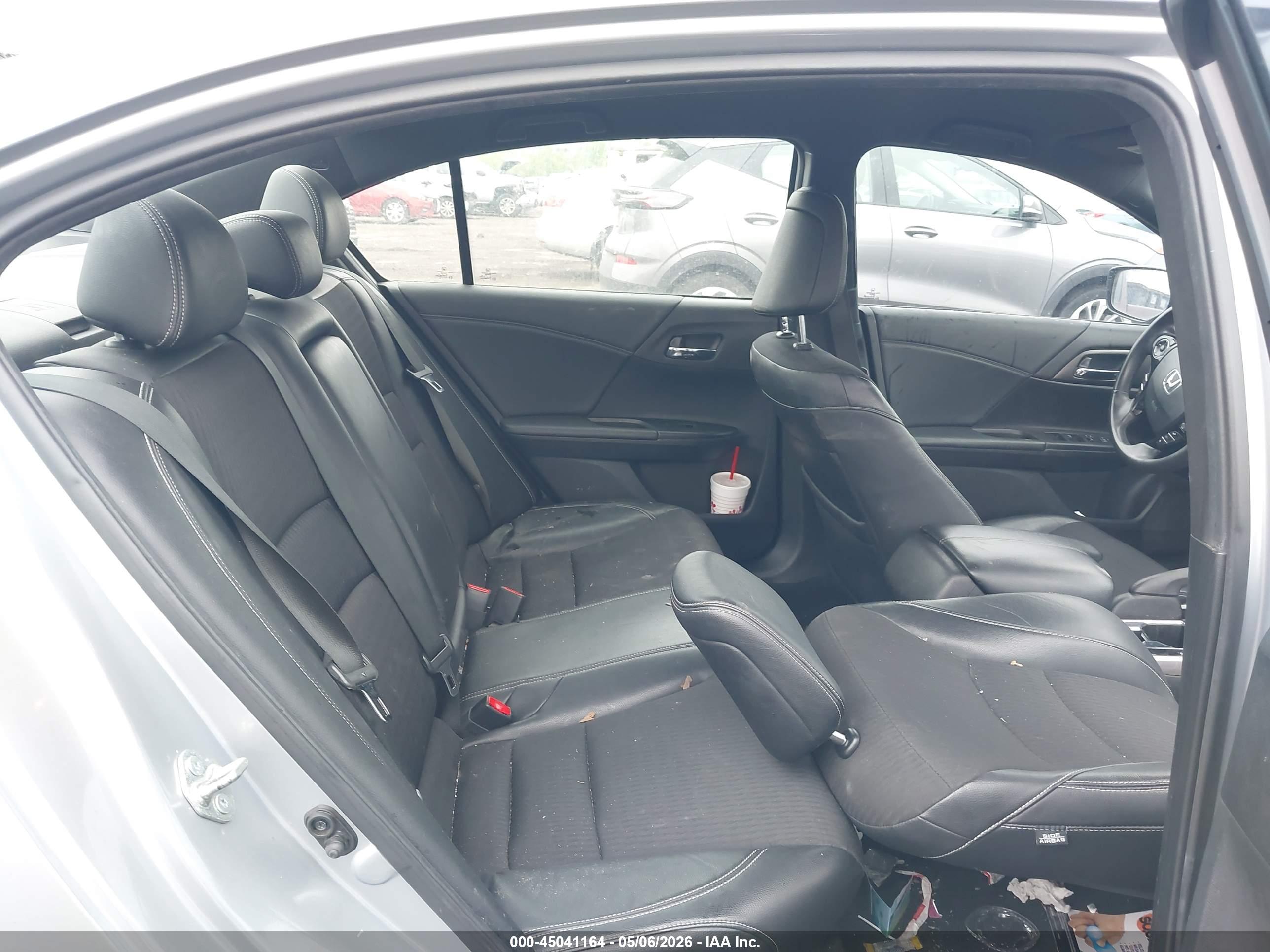 HONDA ACCORD image 8