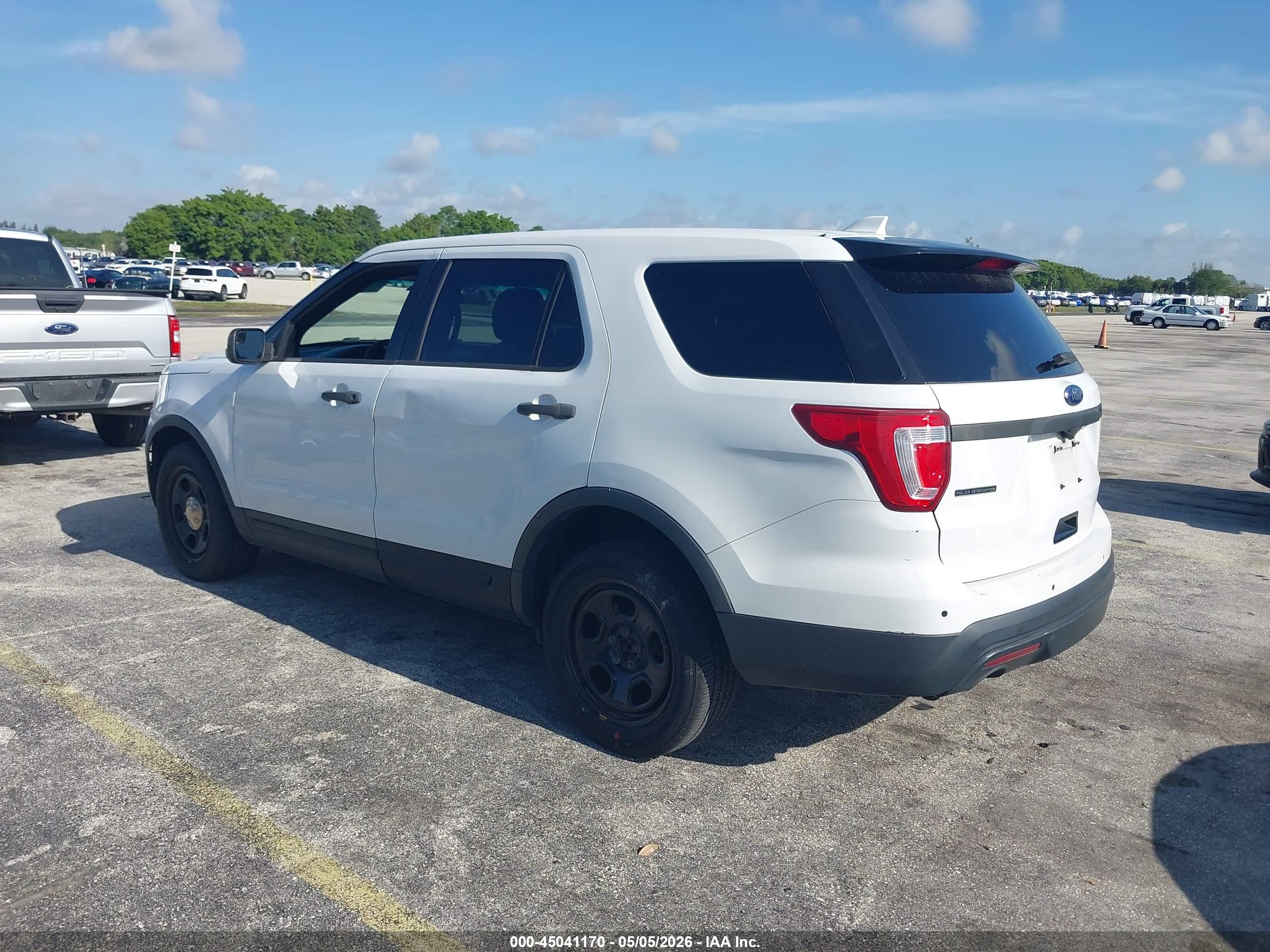 FORD UTILITY image 3