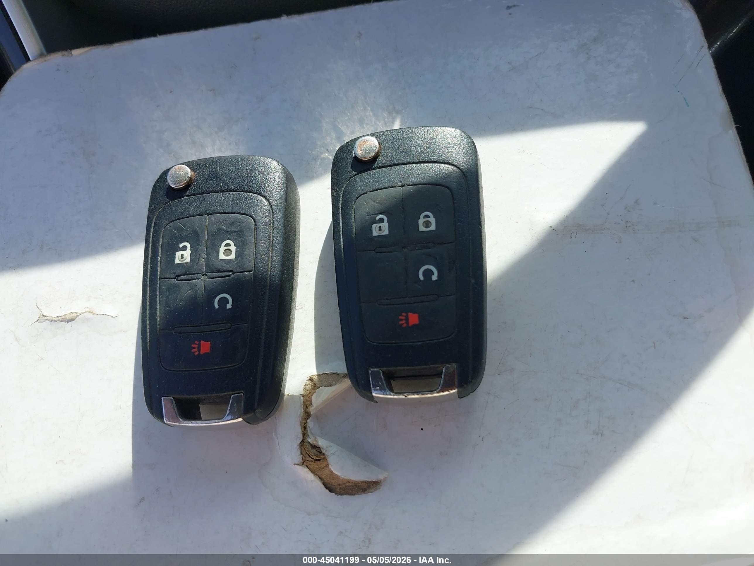 CHEVROLET EQUINOX image 11