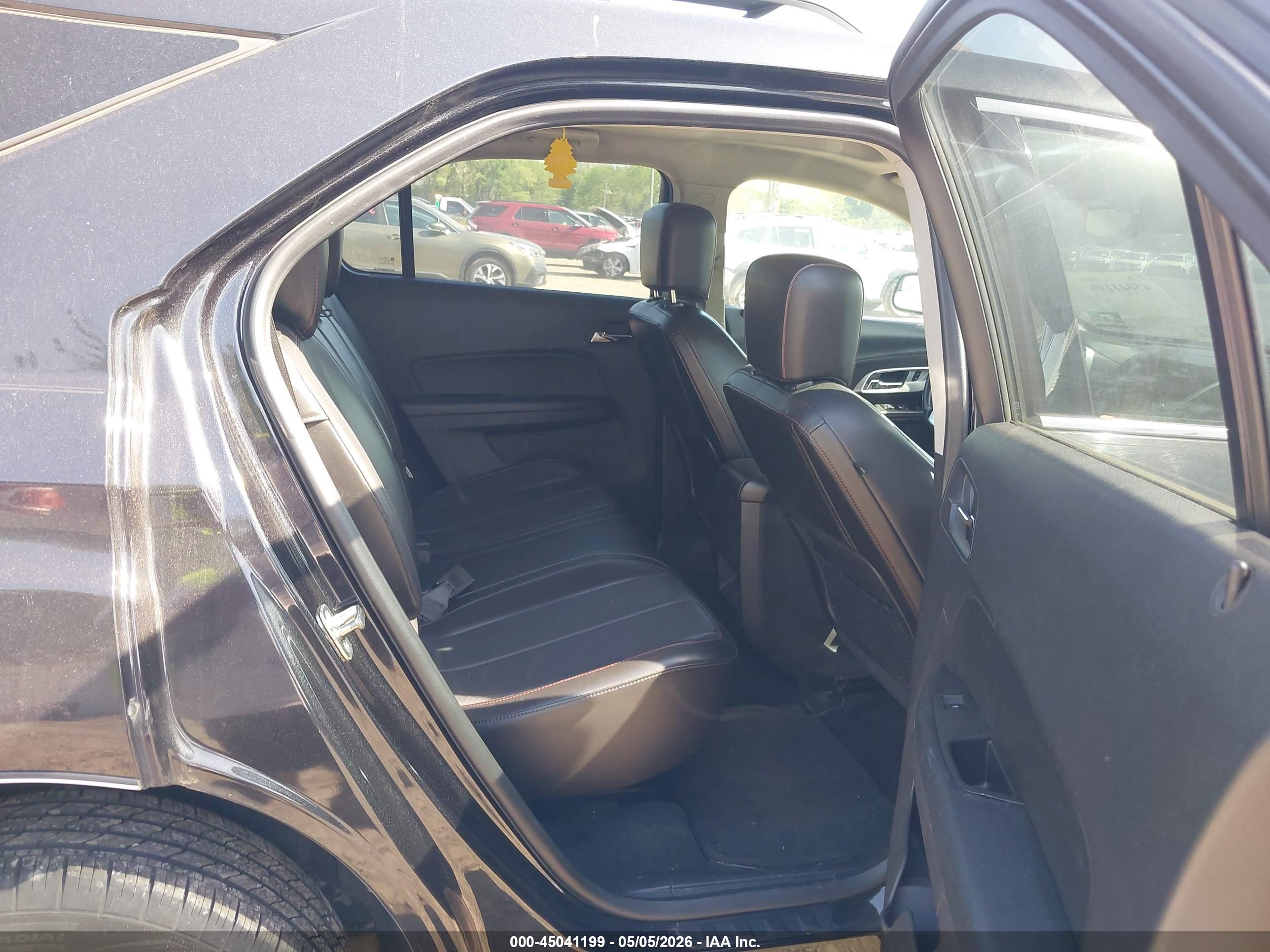 CHEVROLET EQUINOX image 8
