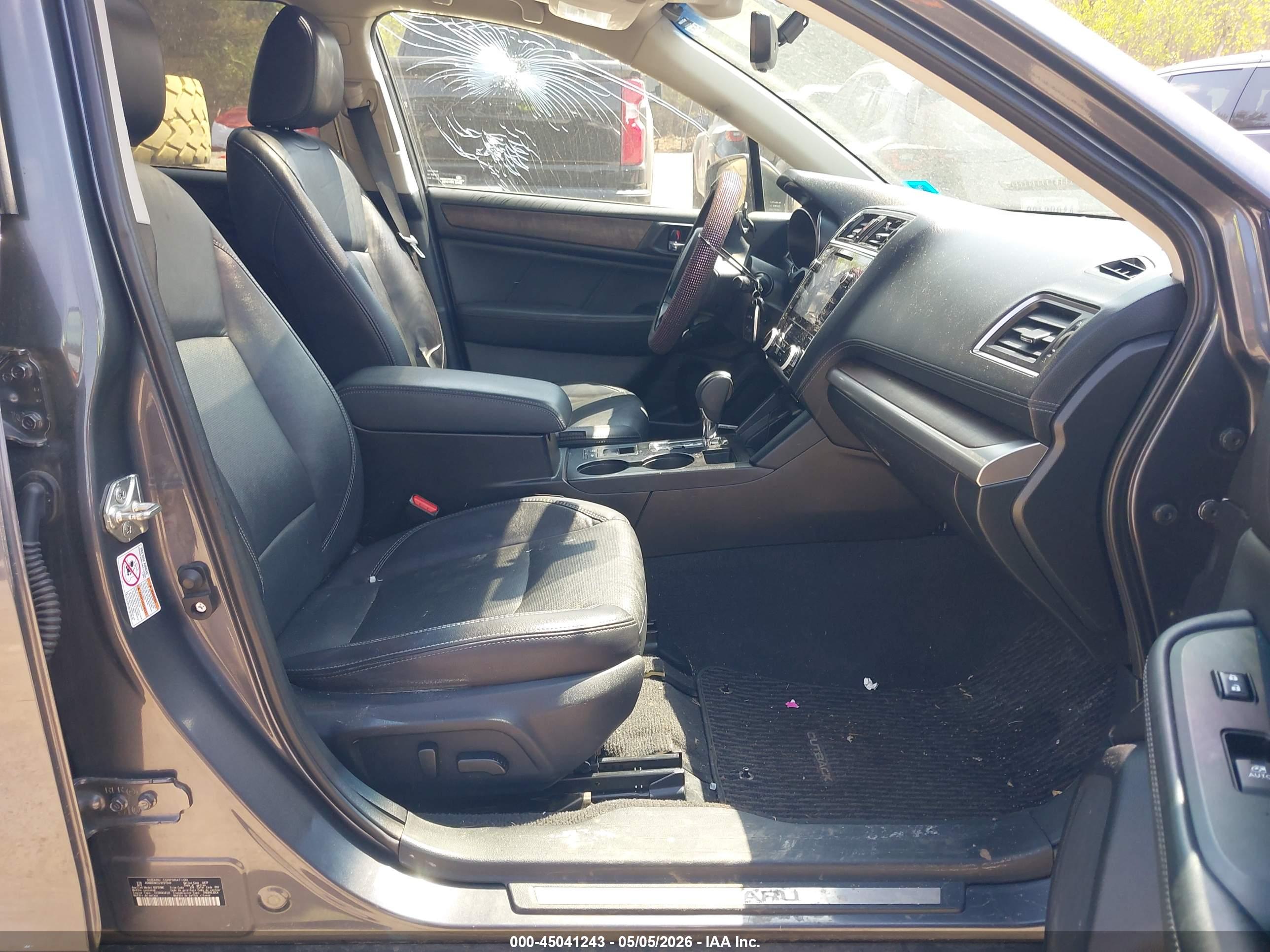 SUBARU OUTBACK image 5