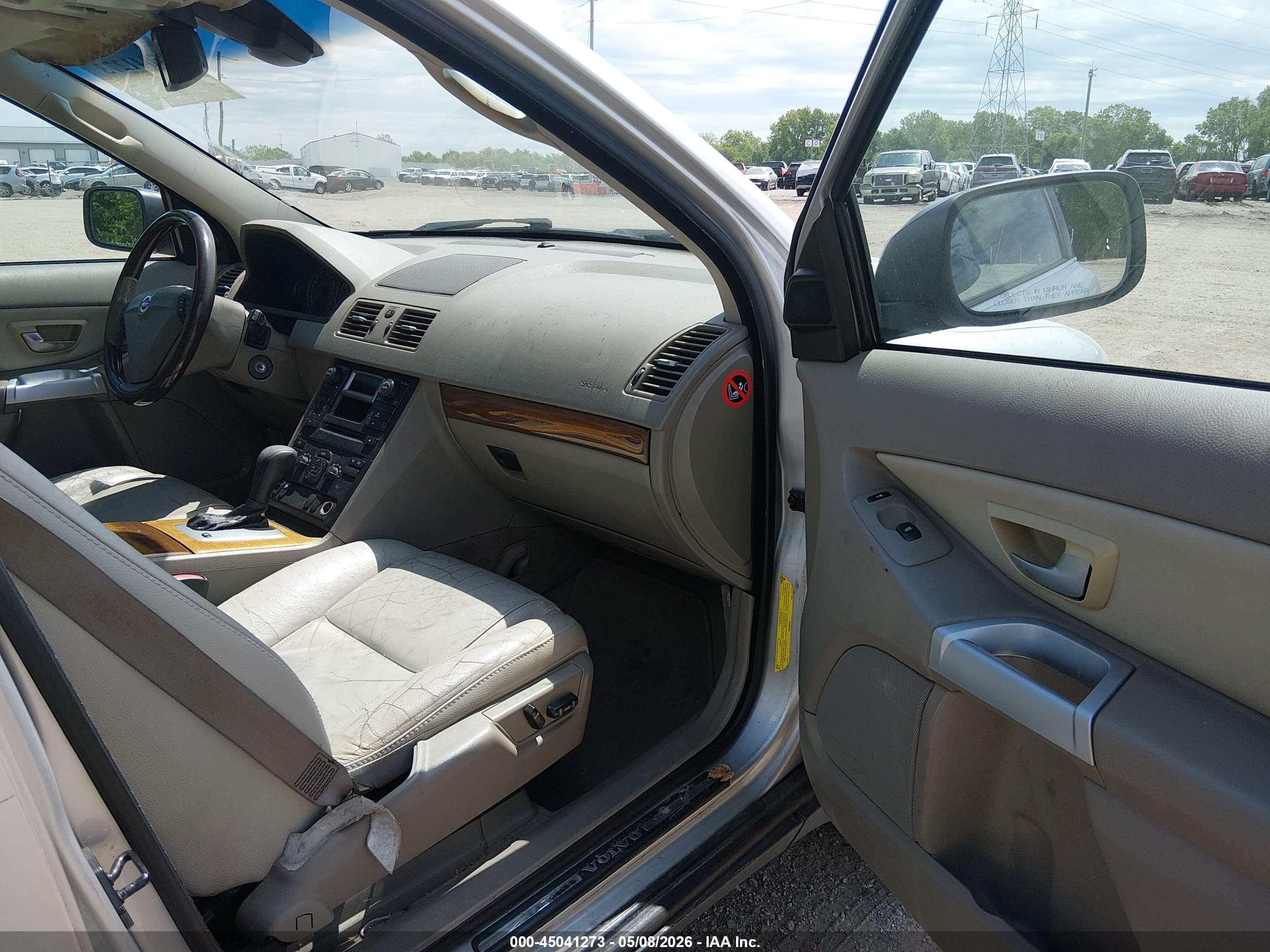 VOLVO XC90 image 5