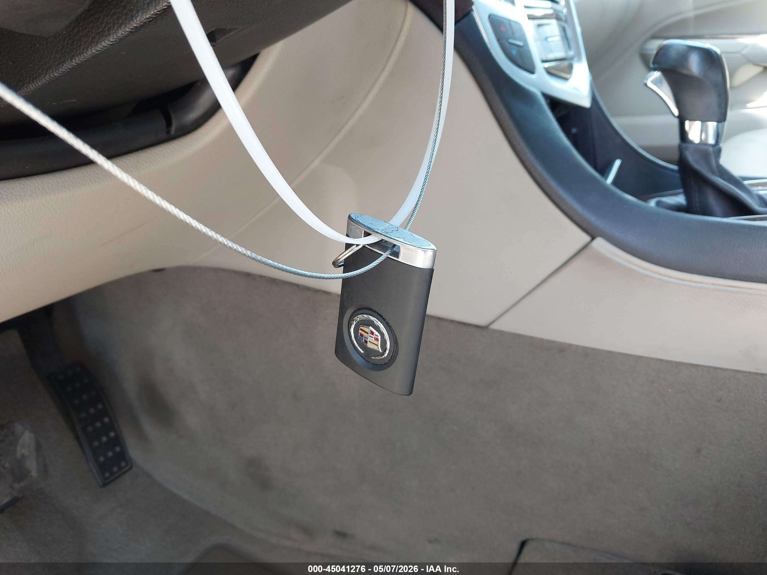 CADILLAC SRX image 11