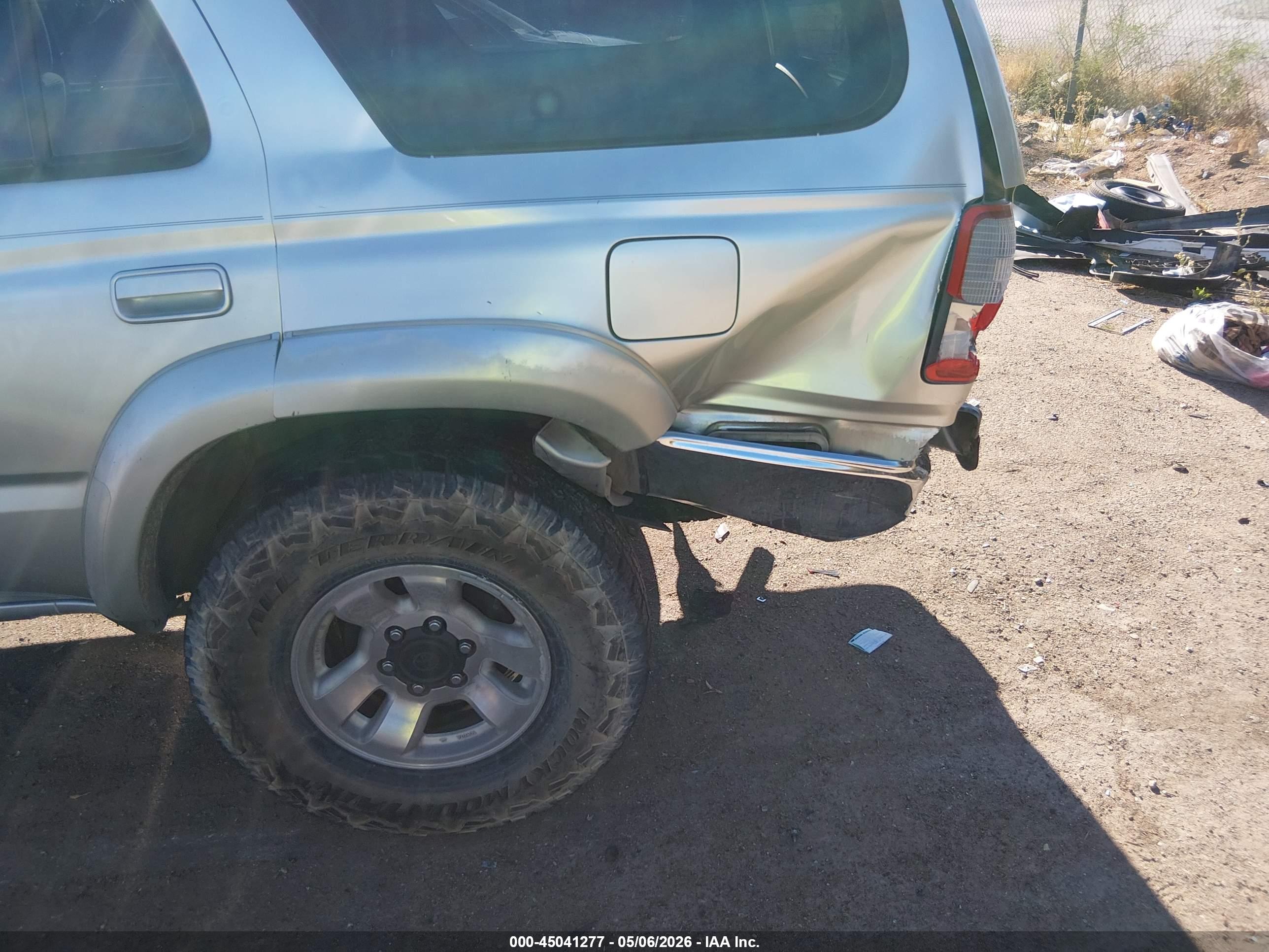 TOYOTA 4RUNNER image 6