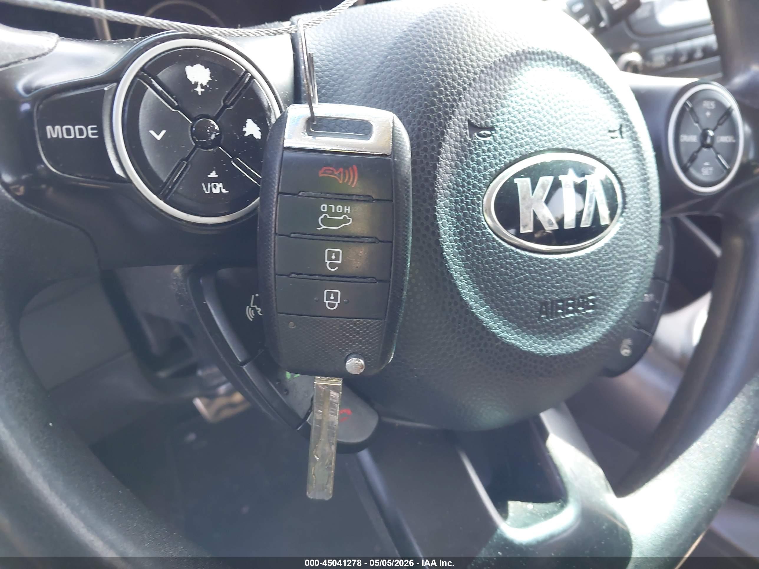 KIA SOUL image 11