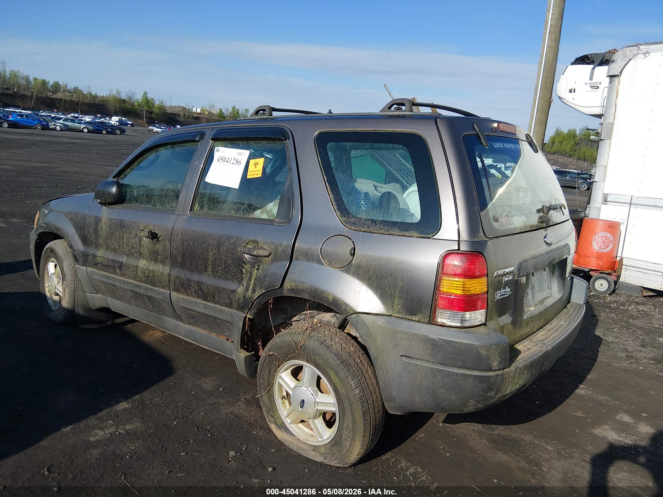 FORD ESCAPE image 3
