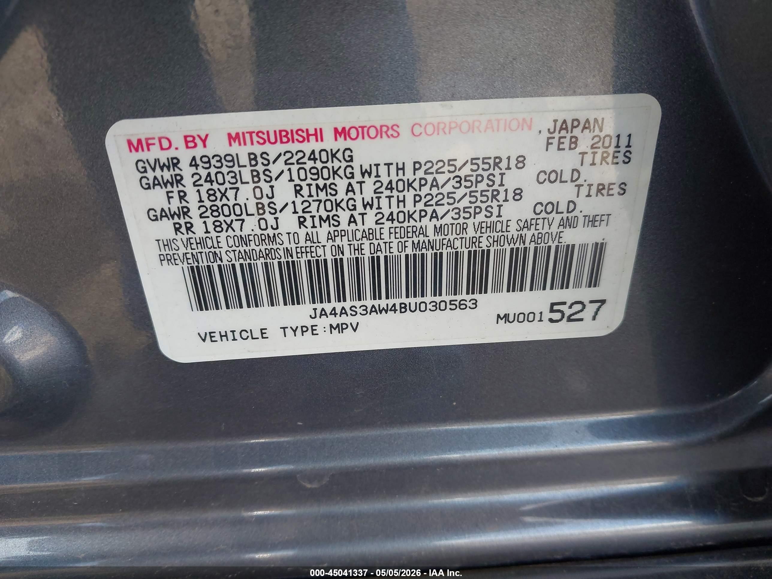 MITSUBISHI OUTLANDER image 9