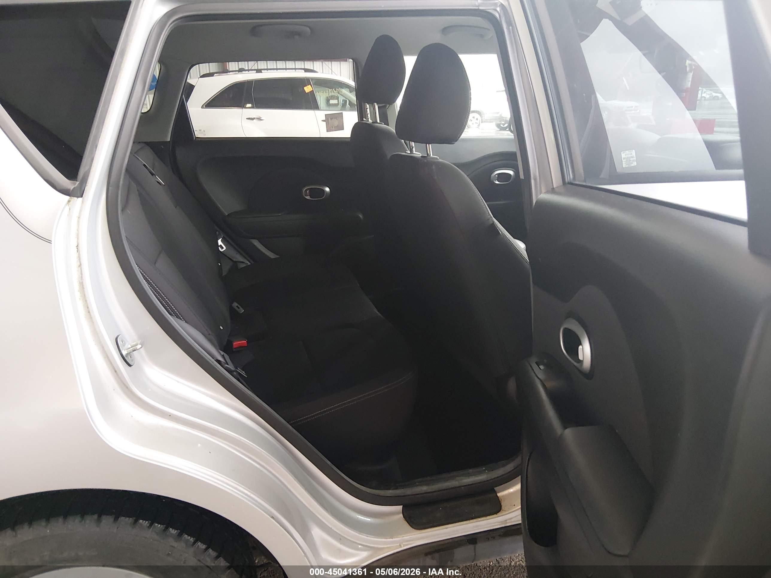 KIA SOUL image 8