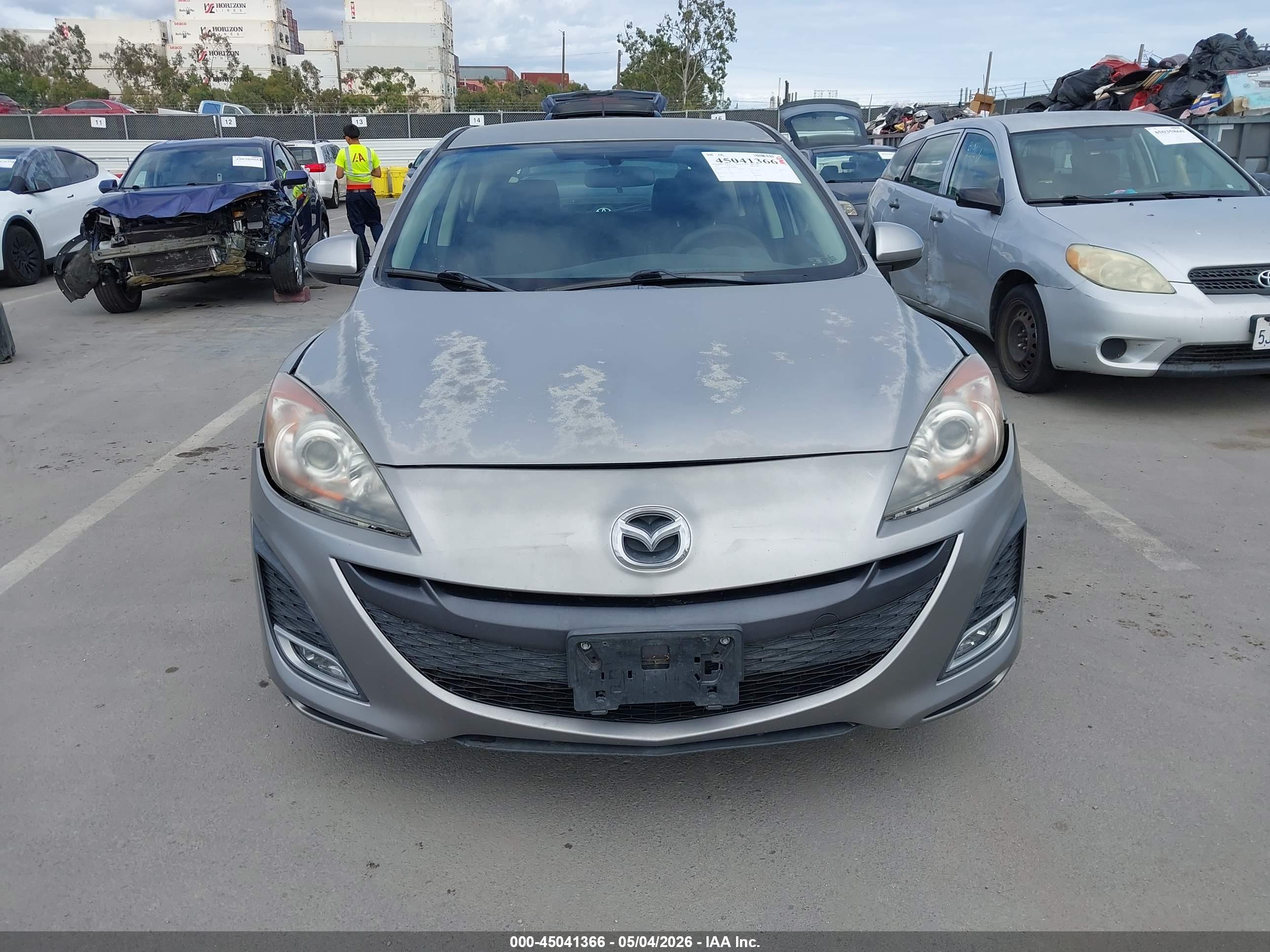 MAZDA MAZDA3 image 6