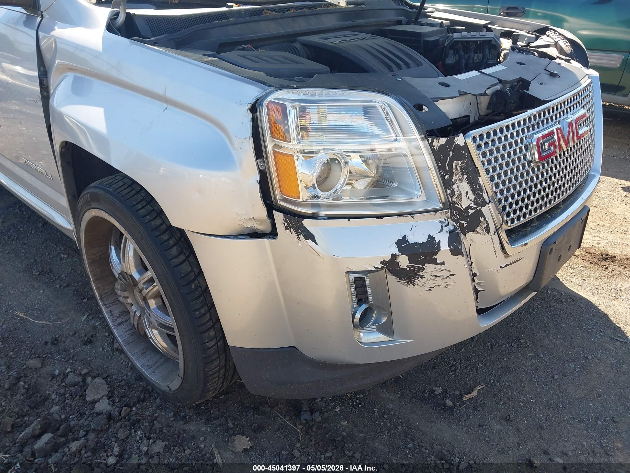 GMC TERRAIN image 6