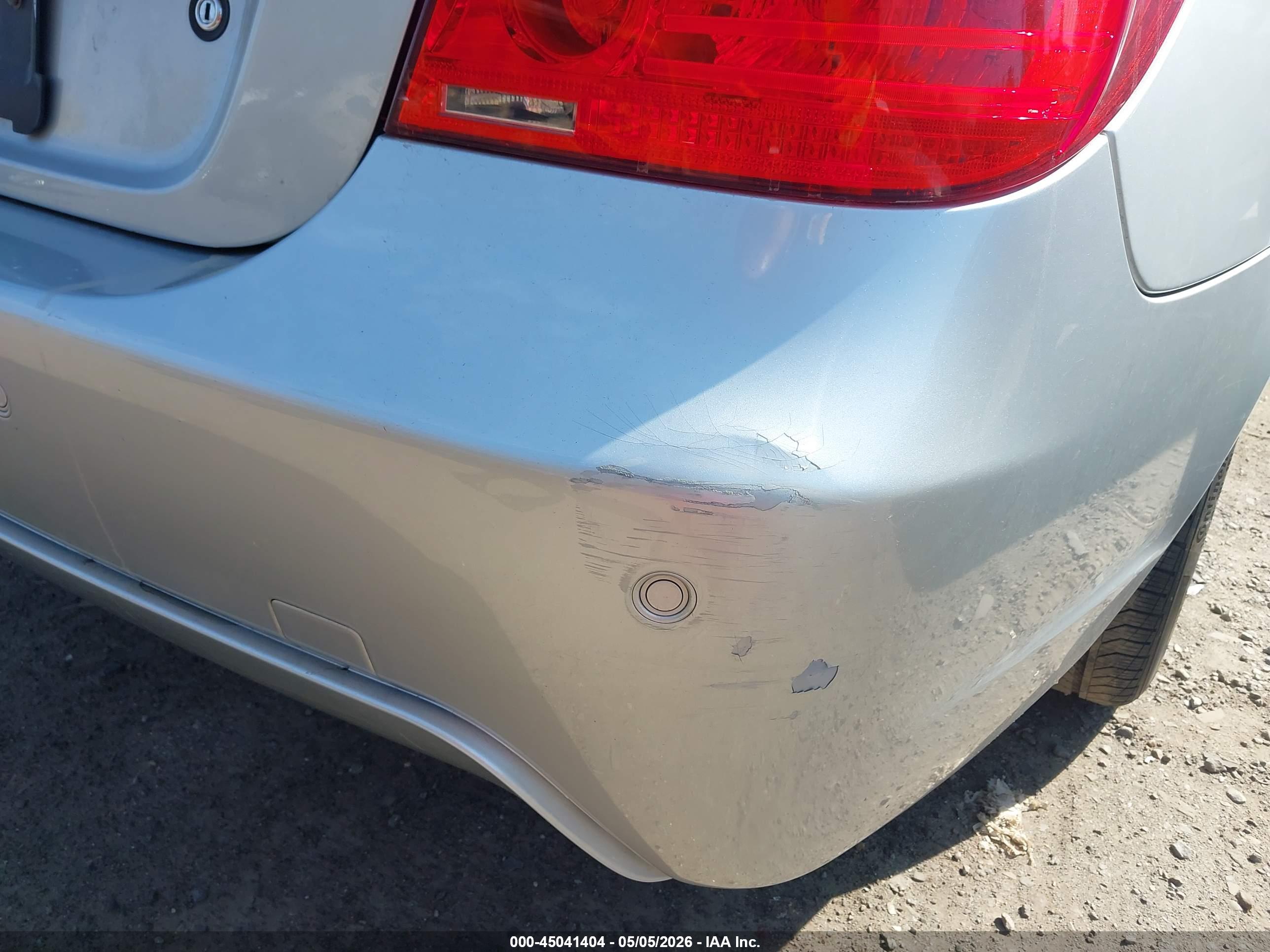 BMW 550I image 6