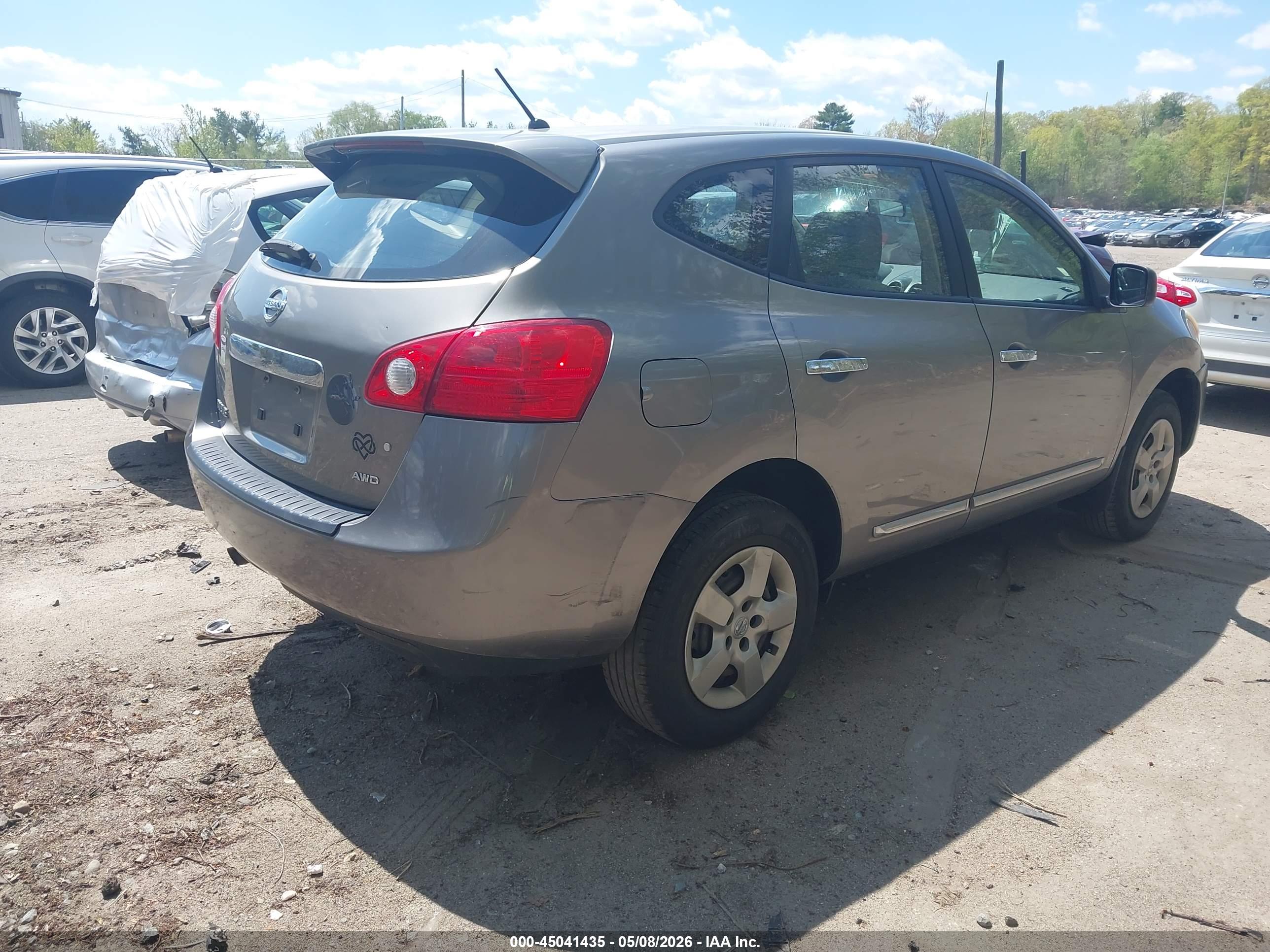 NISSAN ROGUE image 4