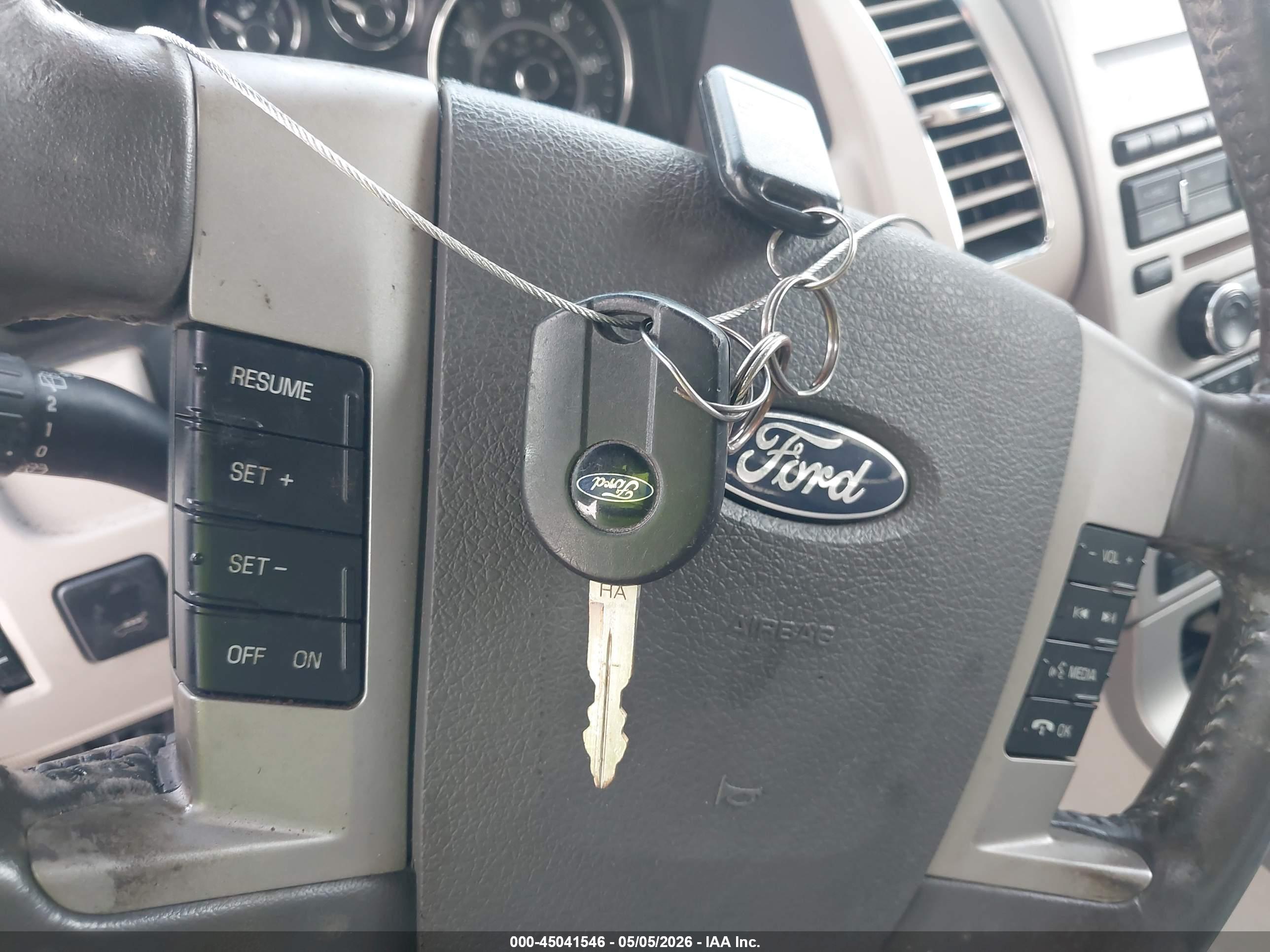 FORD FLEX image 11