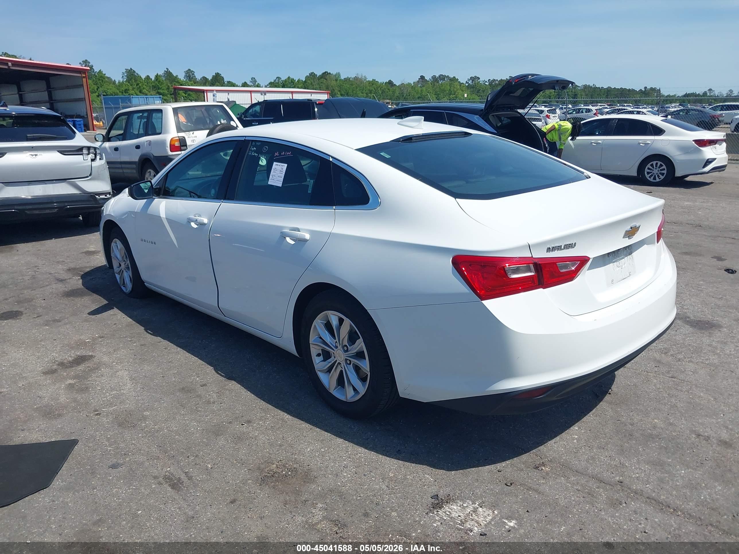 CHEVROLET MALIBU image 3
