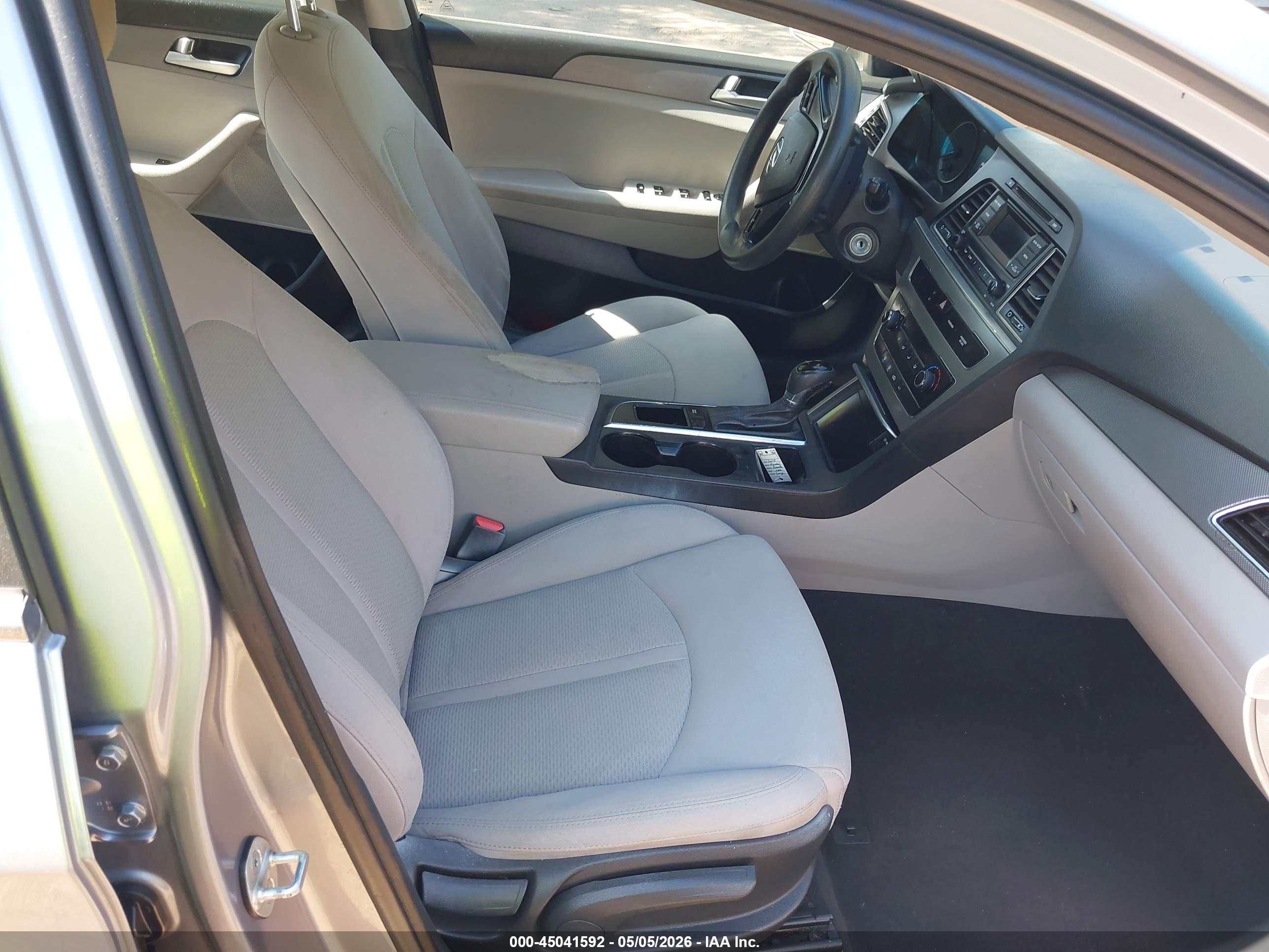 HYUNDAI SONATA image 5