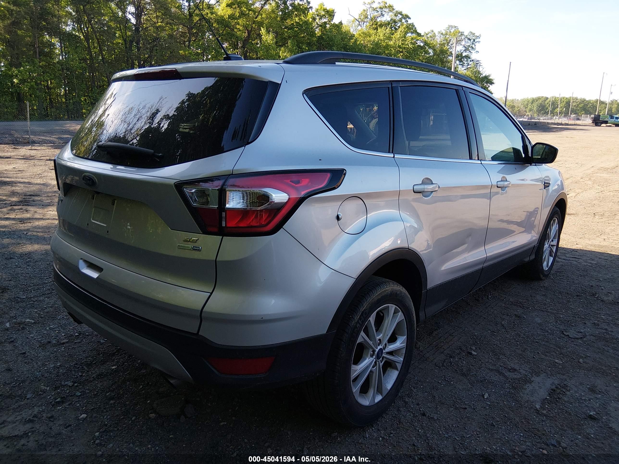 FORD ESCAPE image 4
