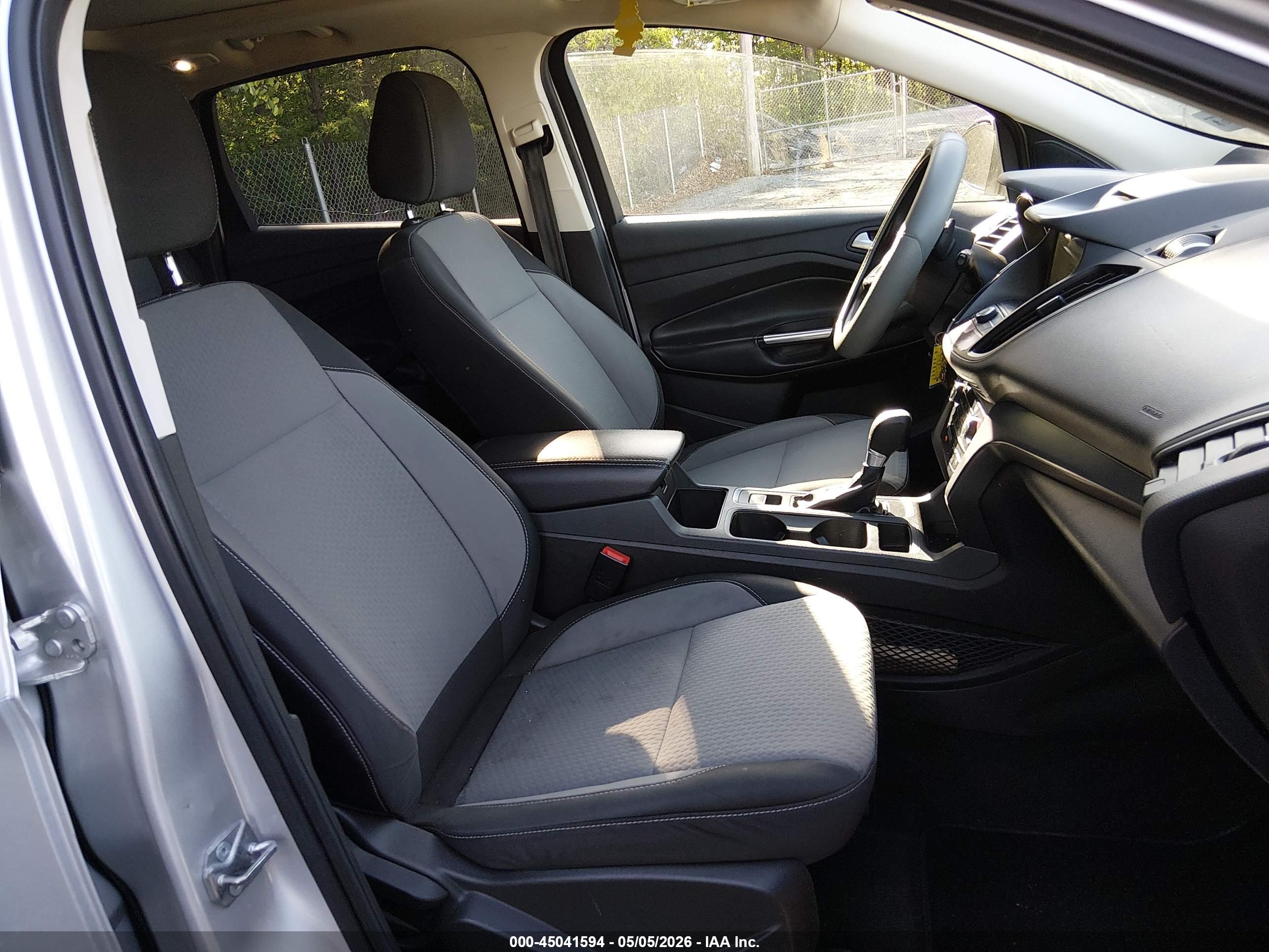 FORD ESCAPE image 5