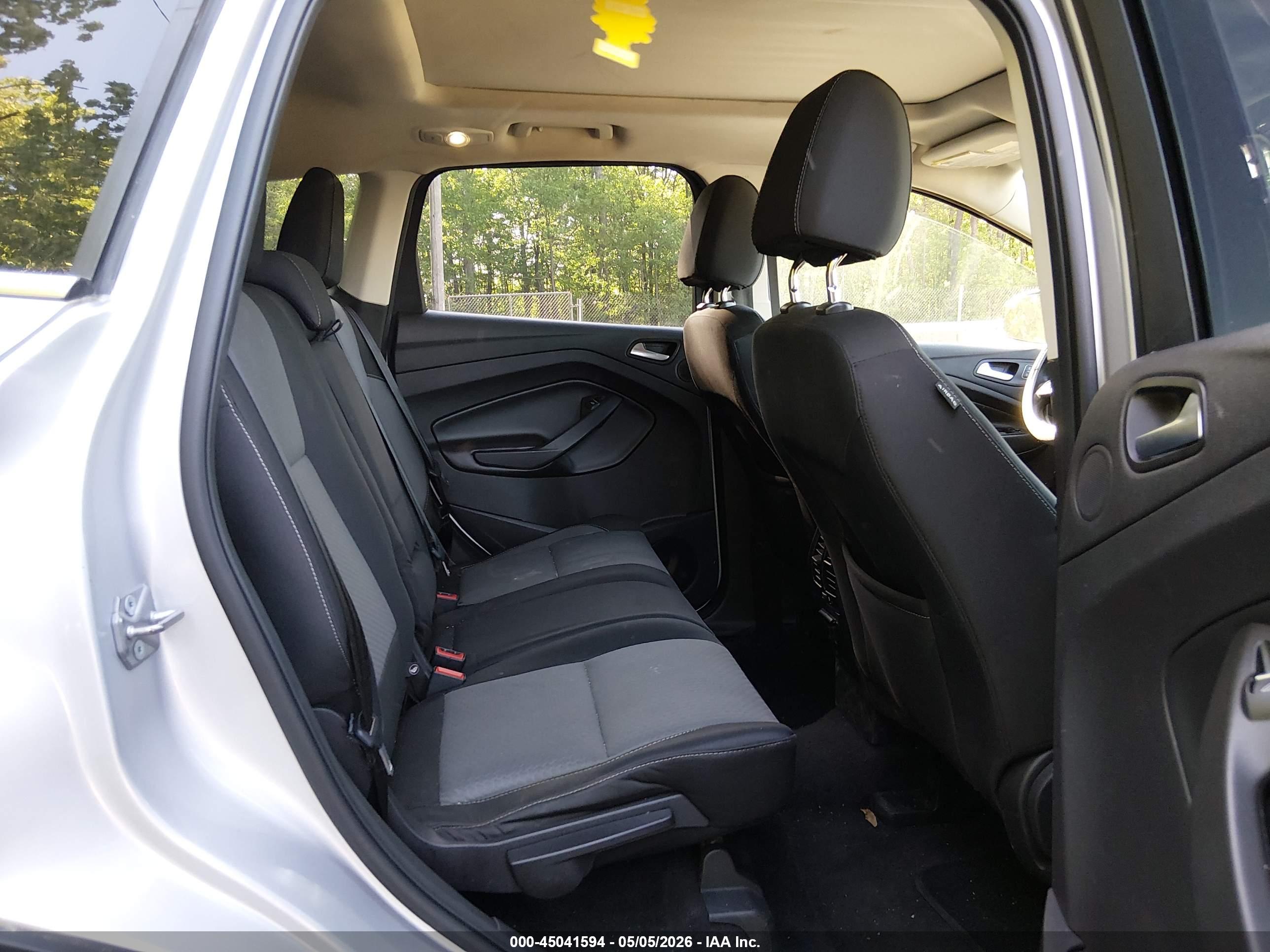 FORD ESCAPE image 8