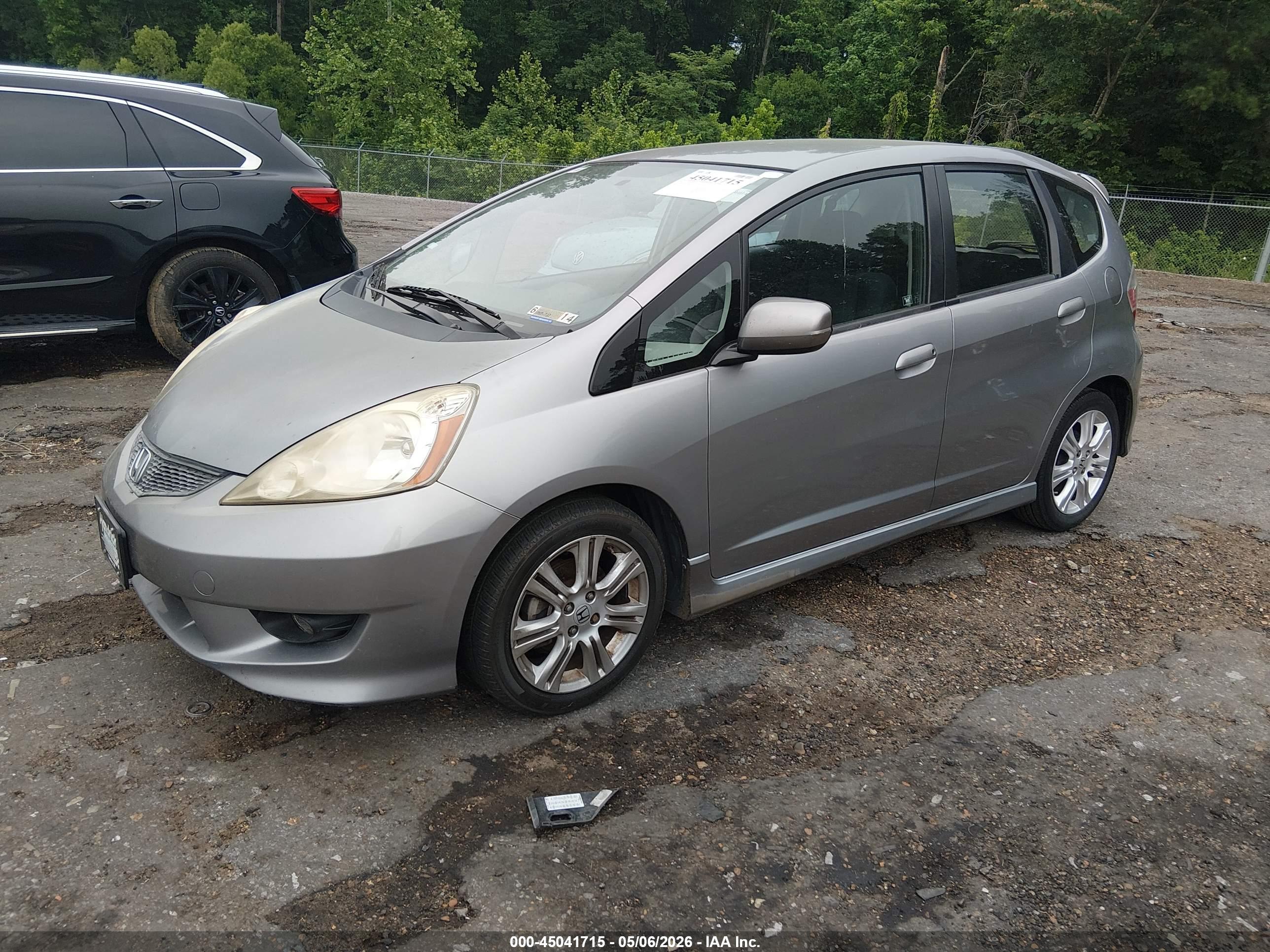 HONDA FIT image 2