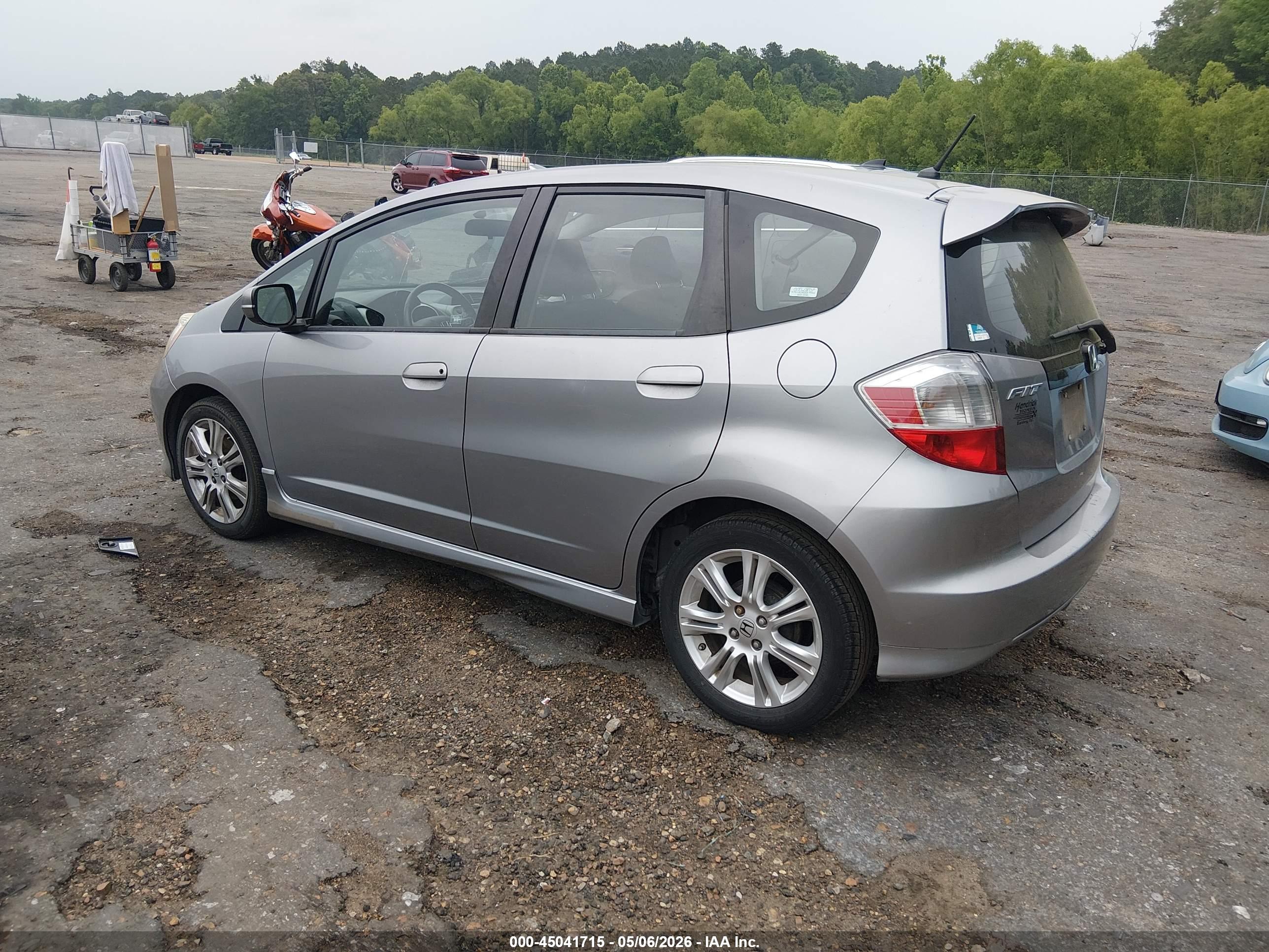 HONDA FIT image 3