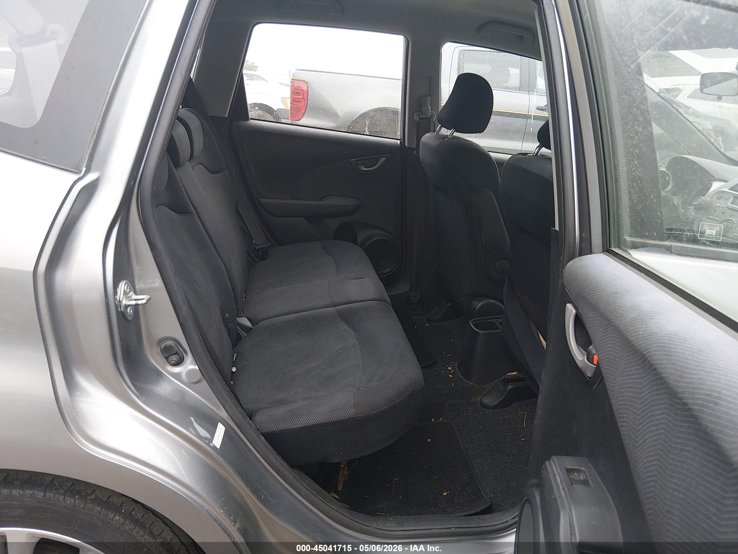 HONDA FIT image 8