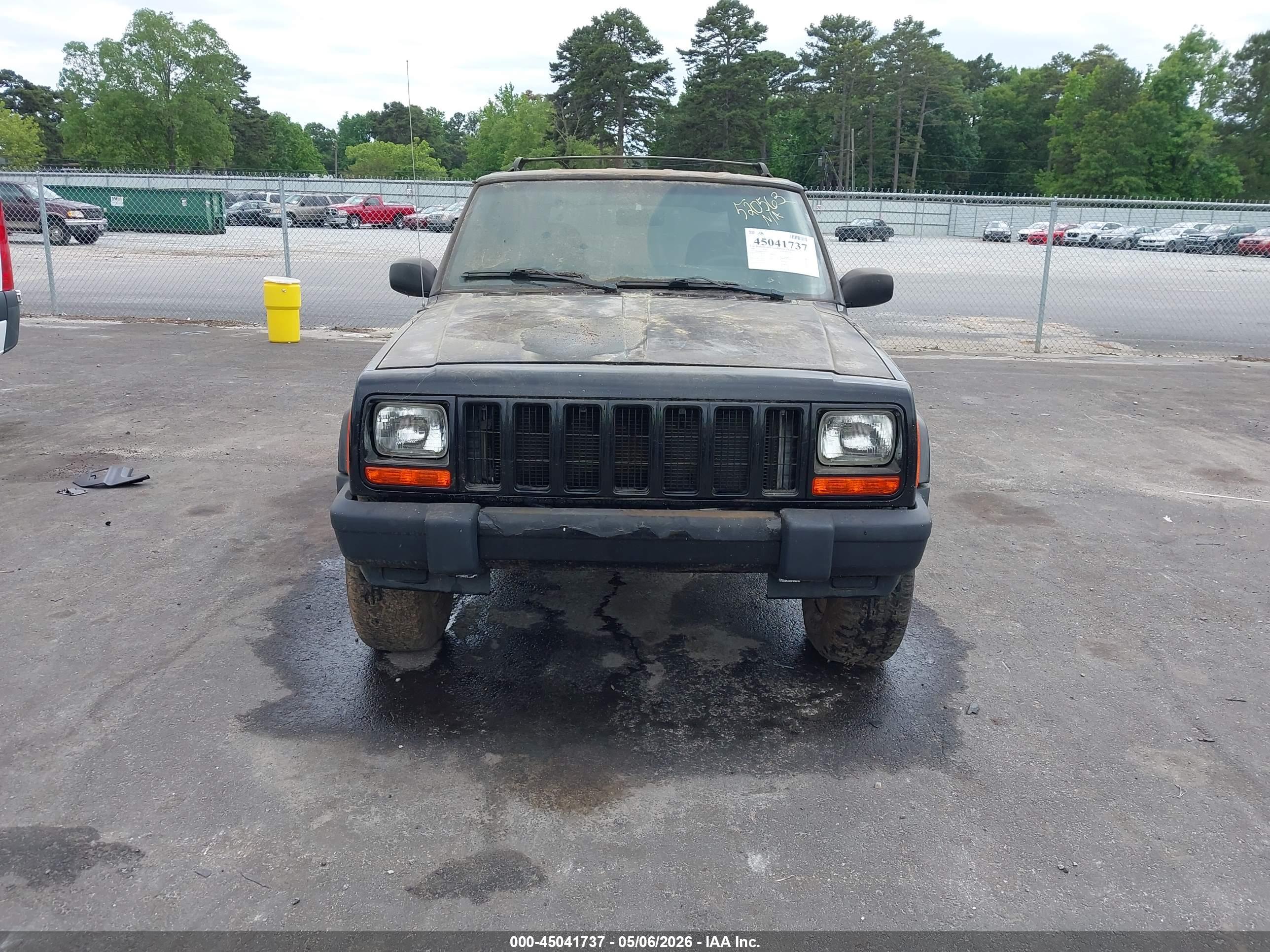JEEP CHEROKEE image 6