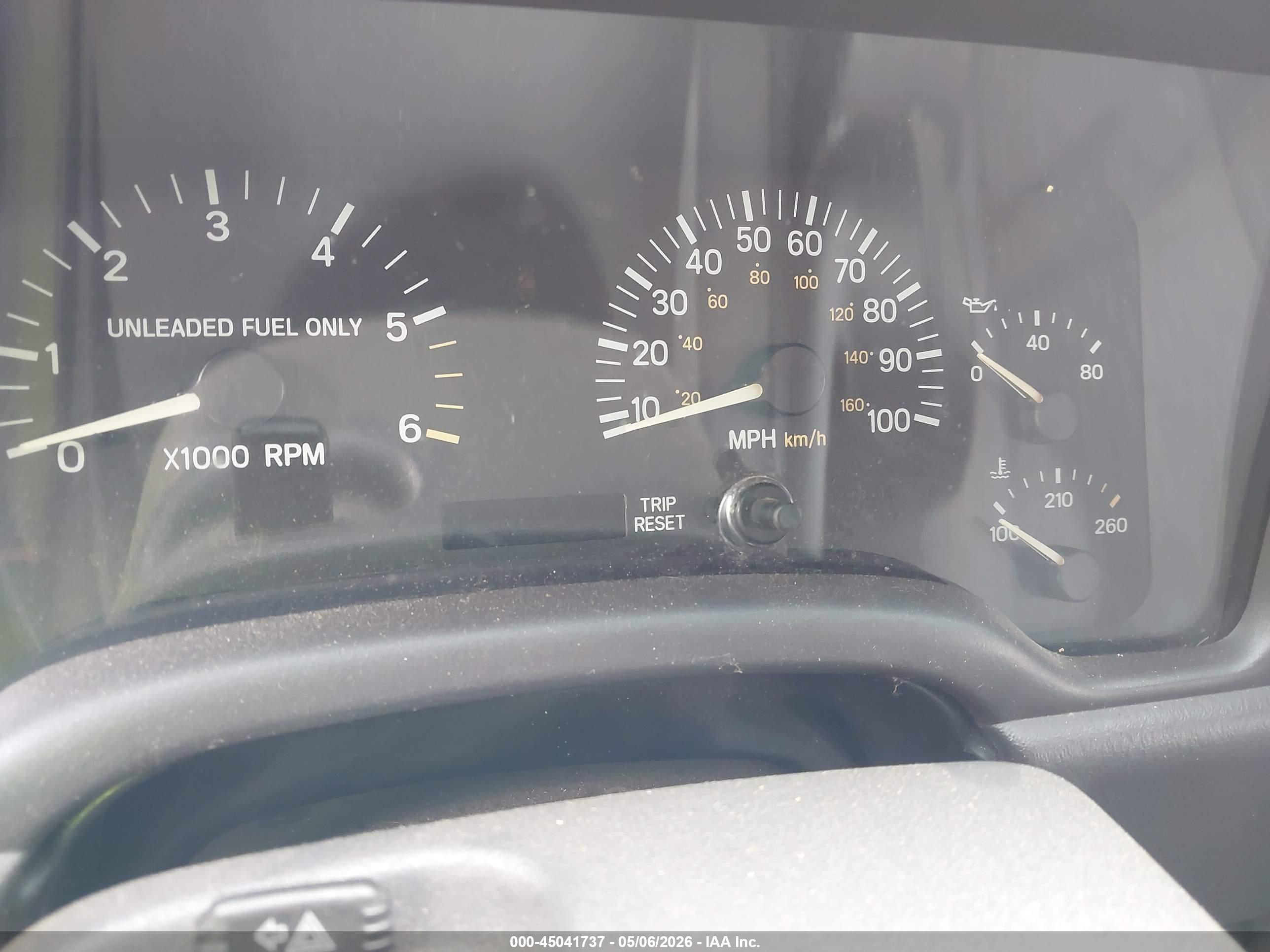 JEEP CHEROKEE image 7